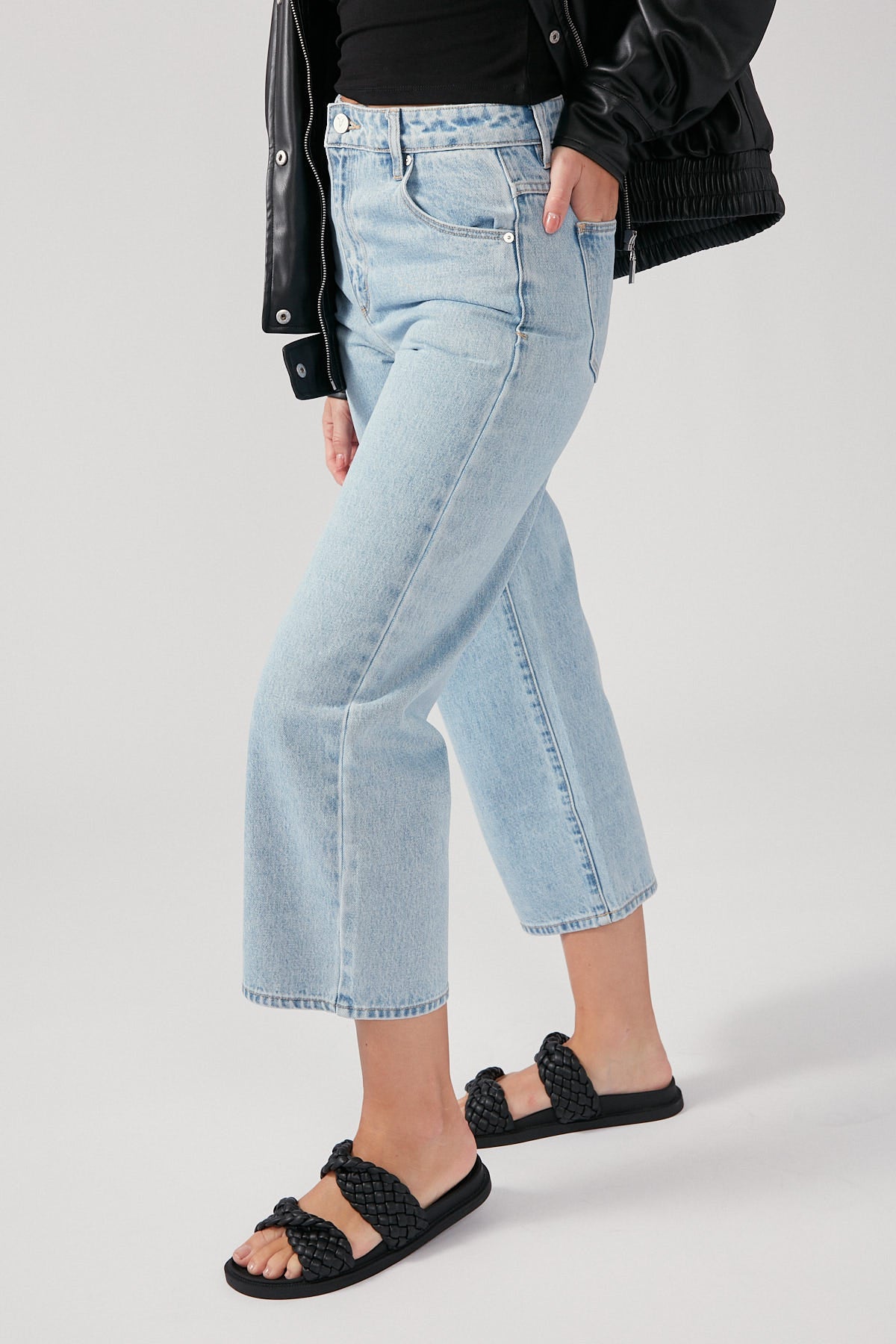 Abrand A Street Aline Crop Walk Away