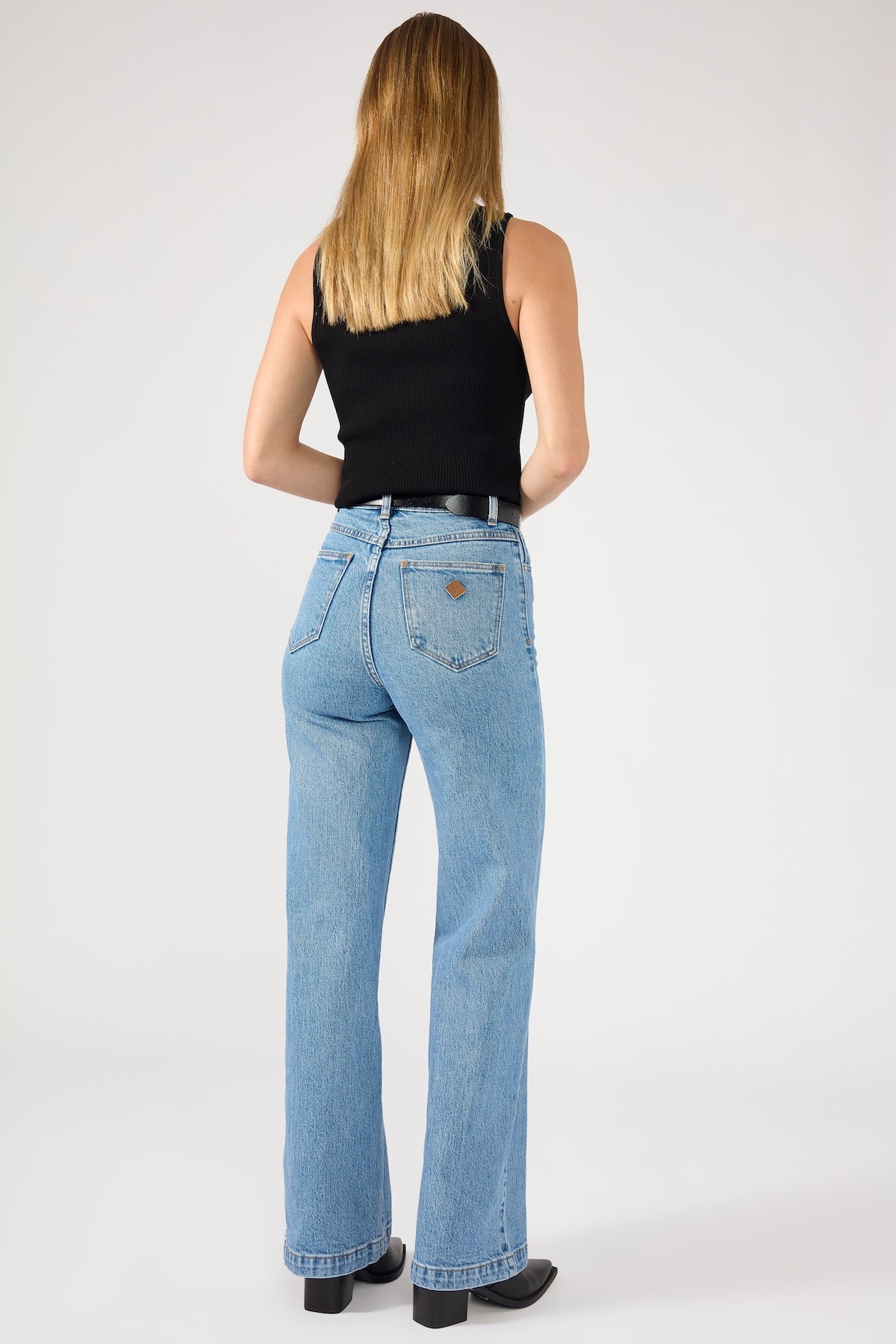 Abrand A 94 High Waisted Wide Jean Debbie
