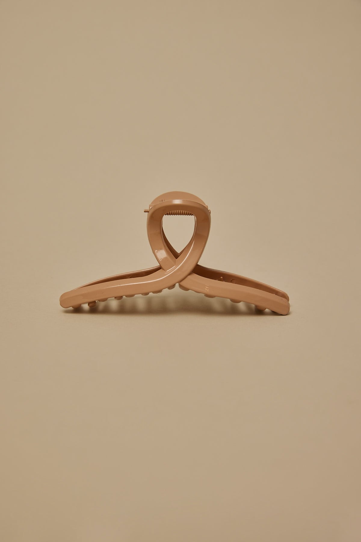 Token Twist Hair Claw Nude