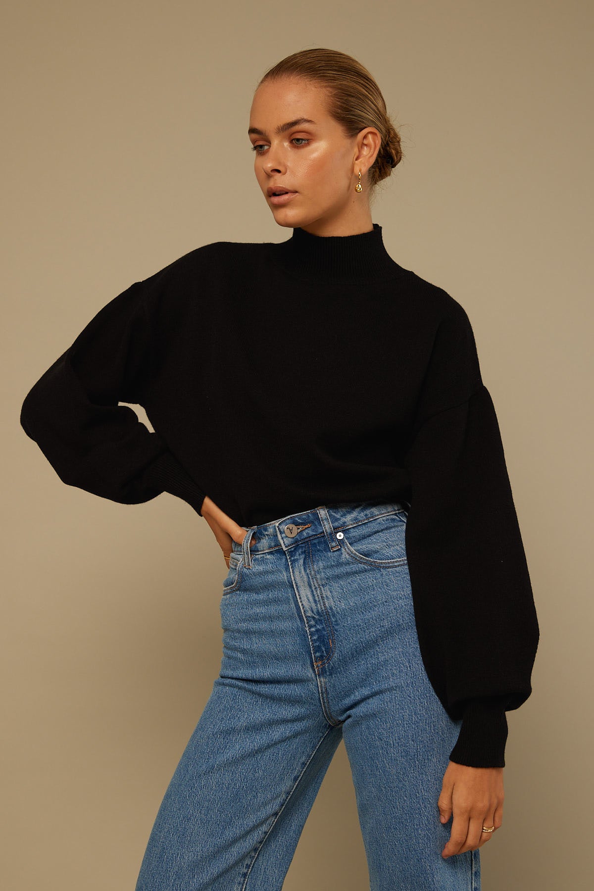 Perfect Stranger Miles Away Knit Black