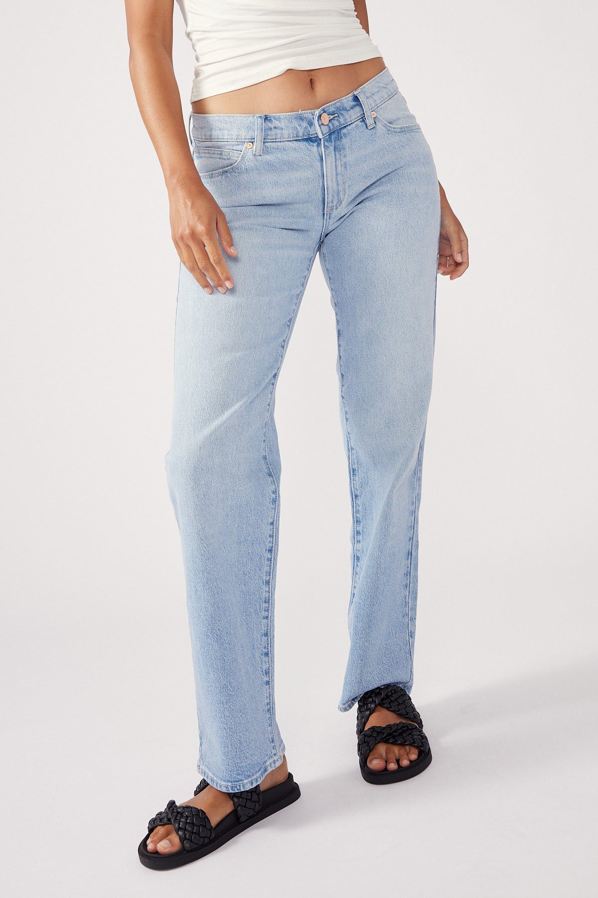 Abrand A 99 Low Straight Gina