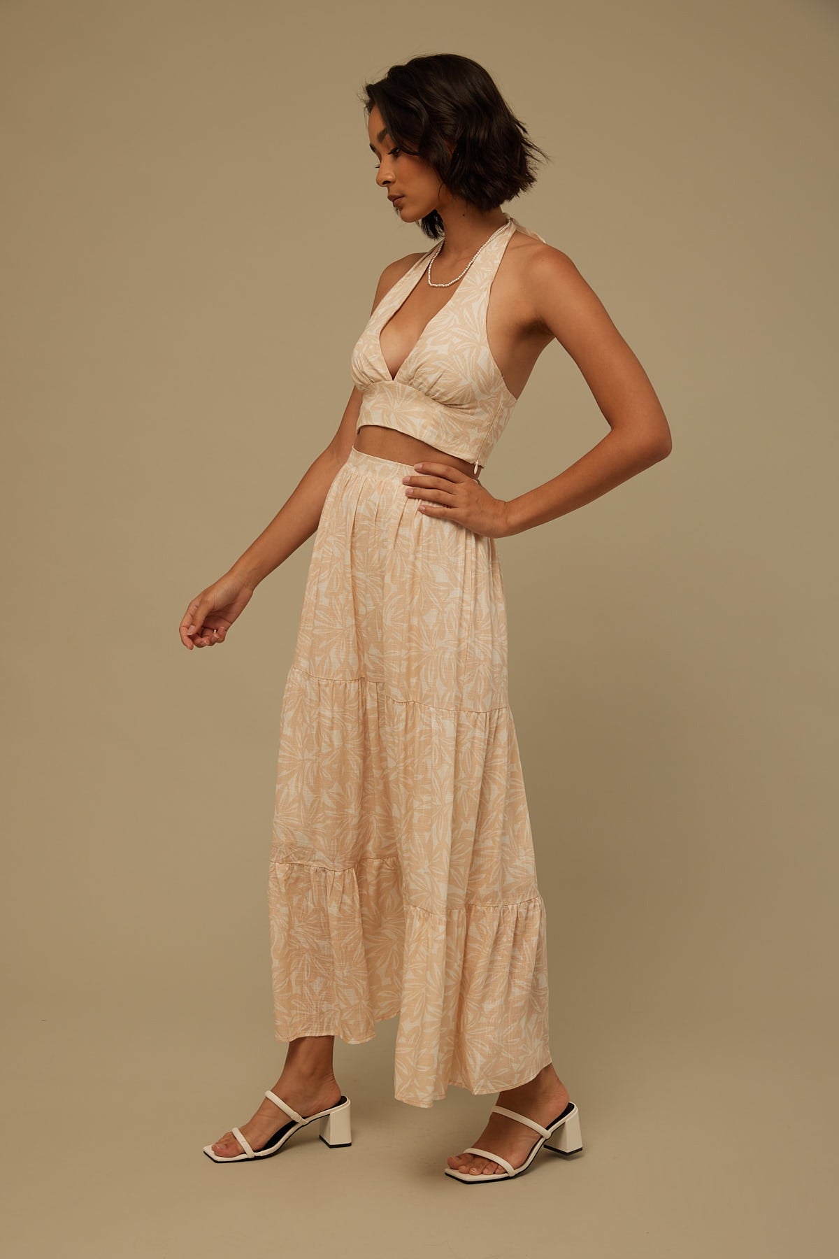 Perfect Stranger Palm Breeze Linen Tiered Maxi Skirt Cream Print