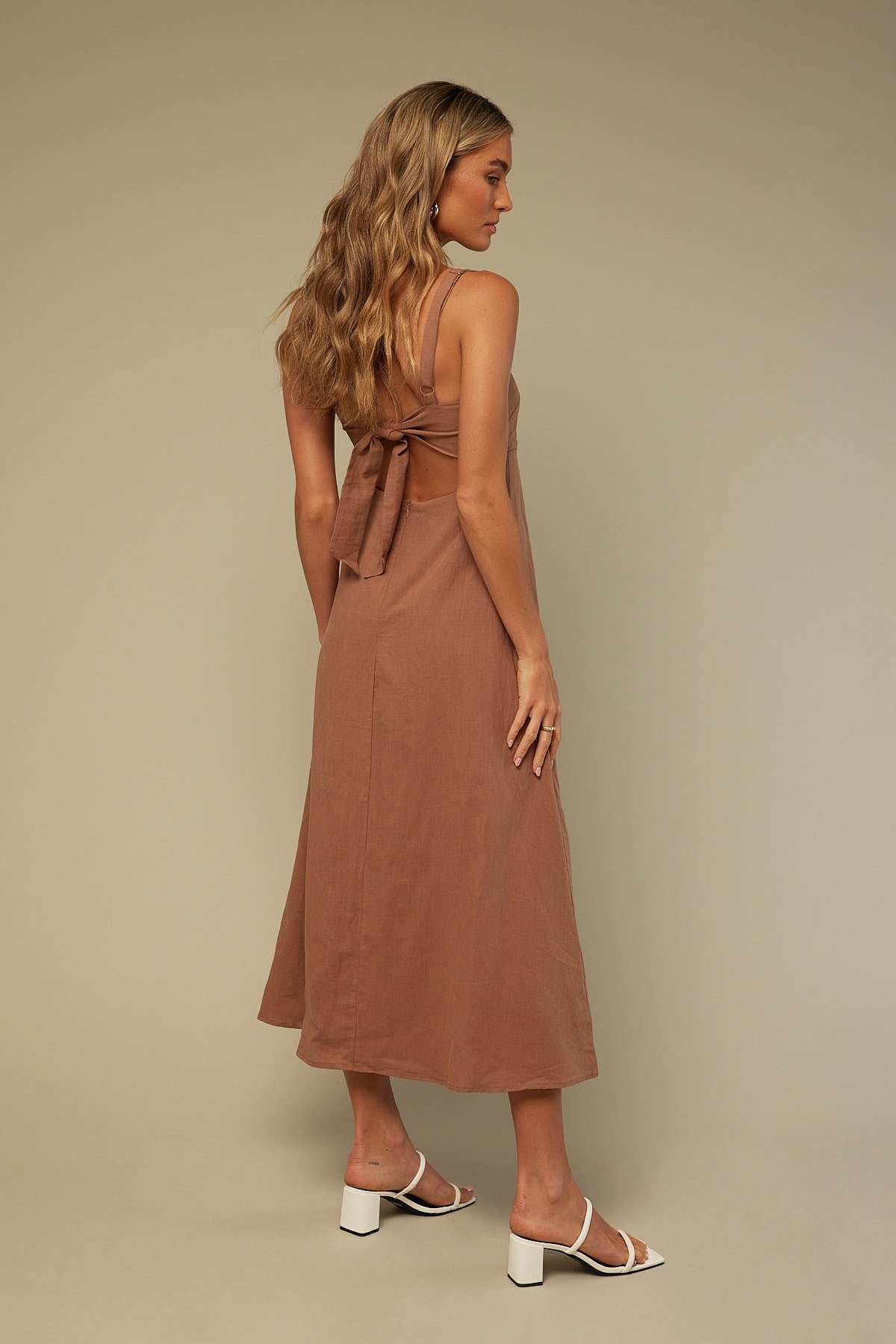 Perfect Stranger Bistro Midi Dress Taupe
