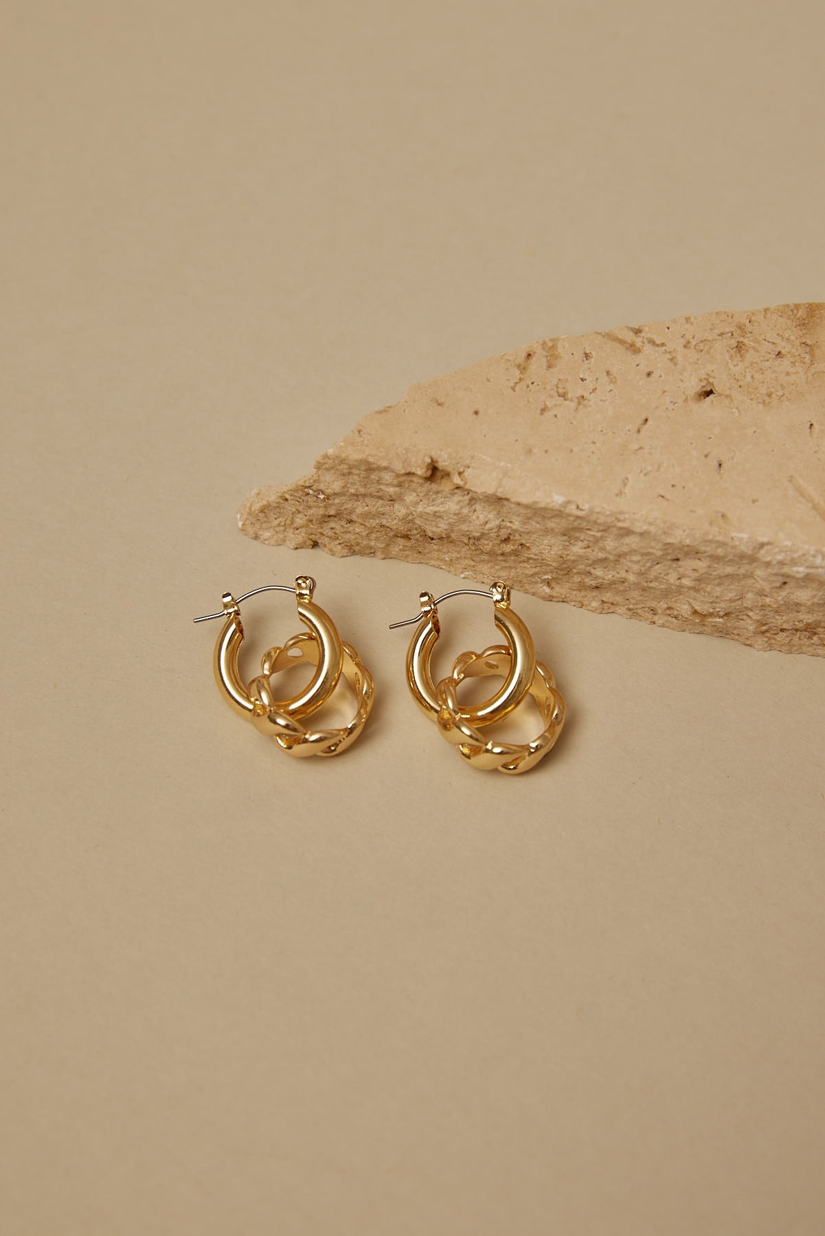 Token Rope Hoop Earring - Gold Gold