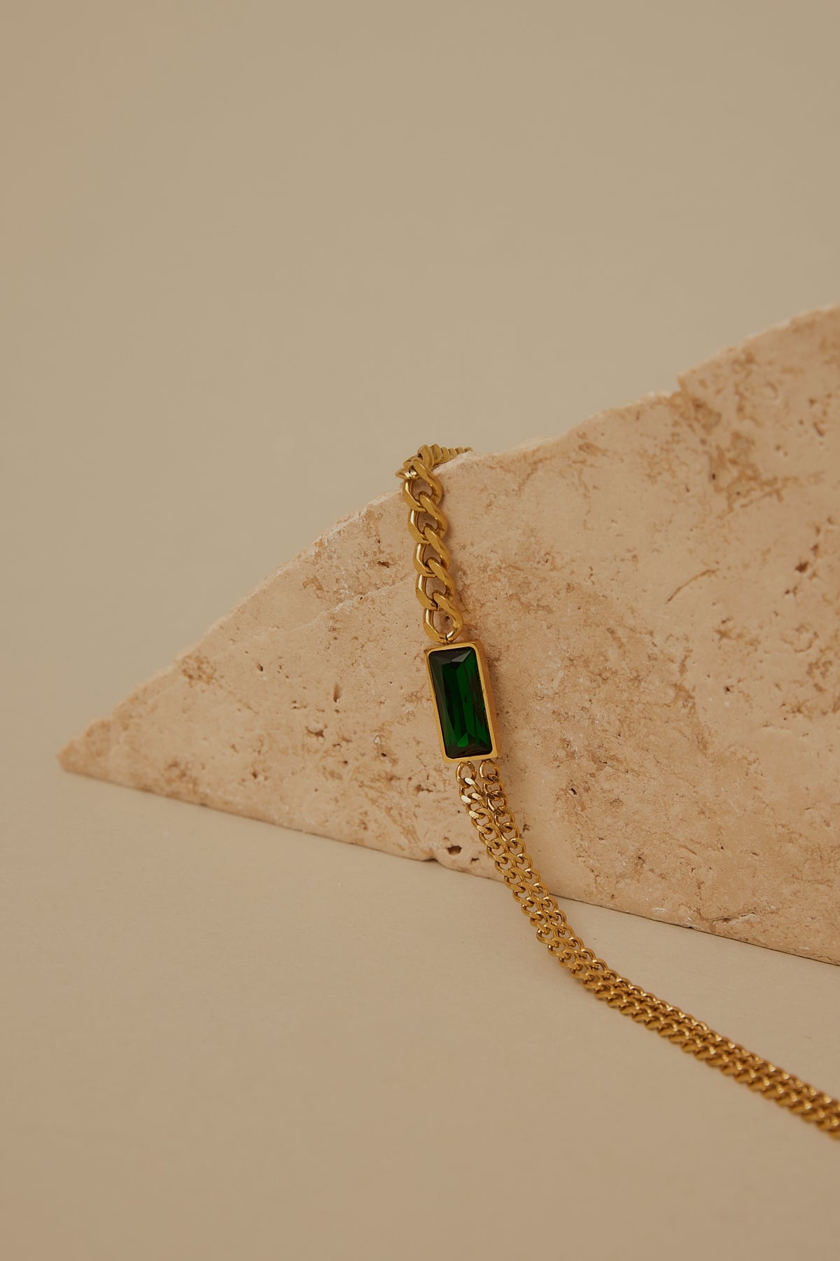 Token Pendant Chain Necklace Gold