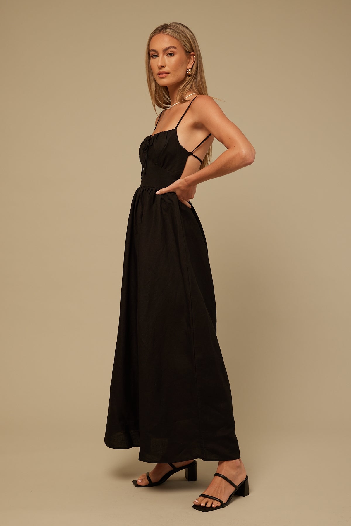 Perfect Stranger Endless Love Maxi Dress Black