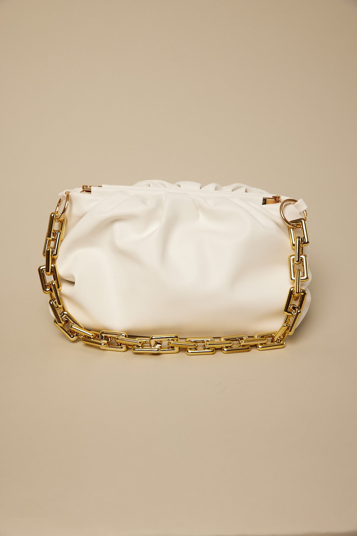 Token Chain Purse Bag White