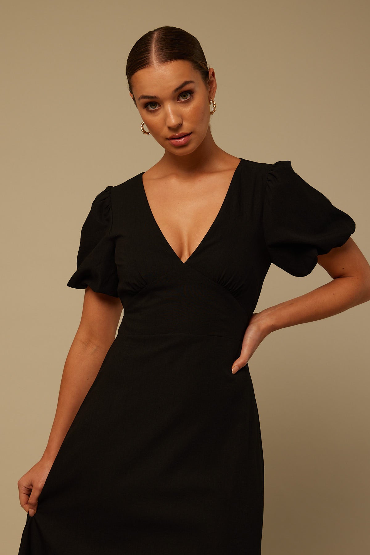 Perfect Stranger Claudia Midi Dress Black