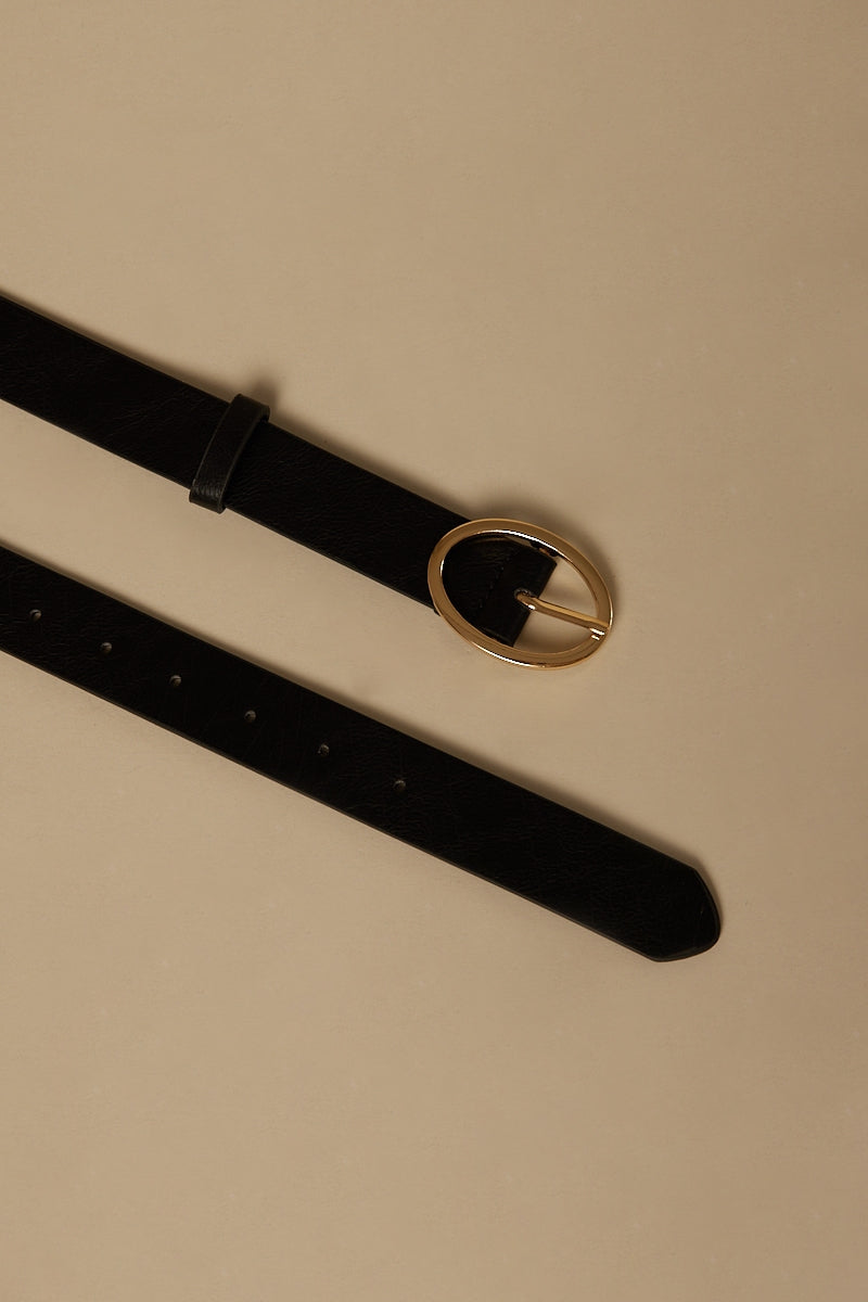 Token Oval Buckle Belt Black/Gold