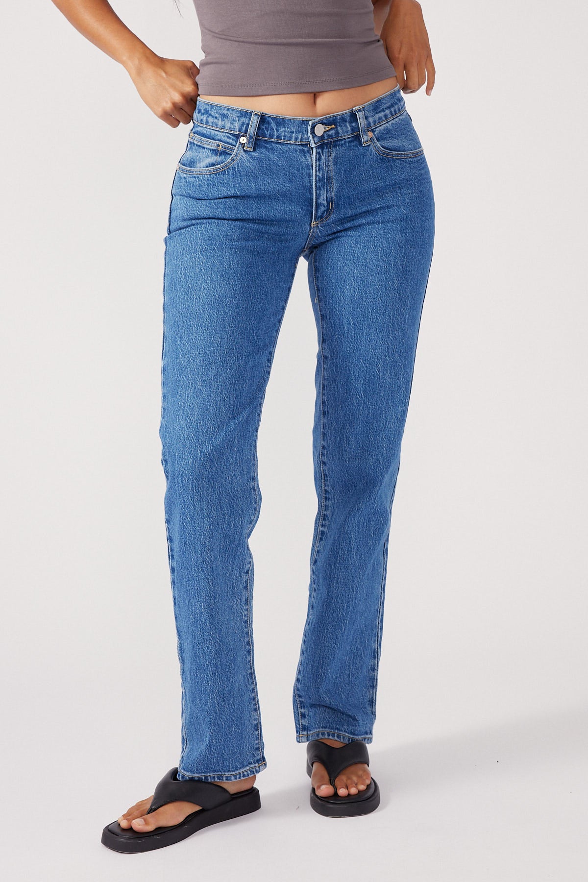 Abrand A 99 Low Straight