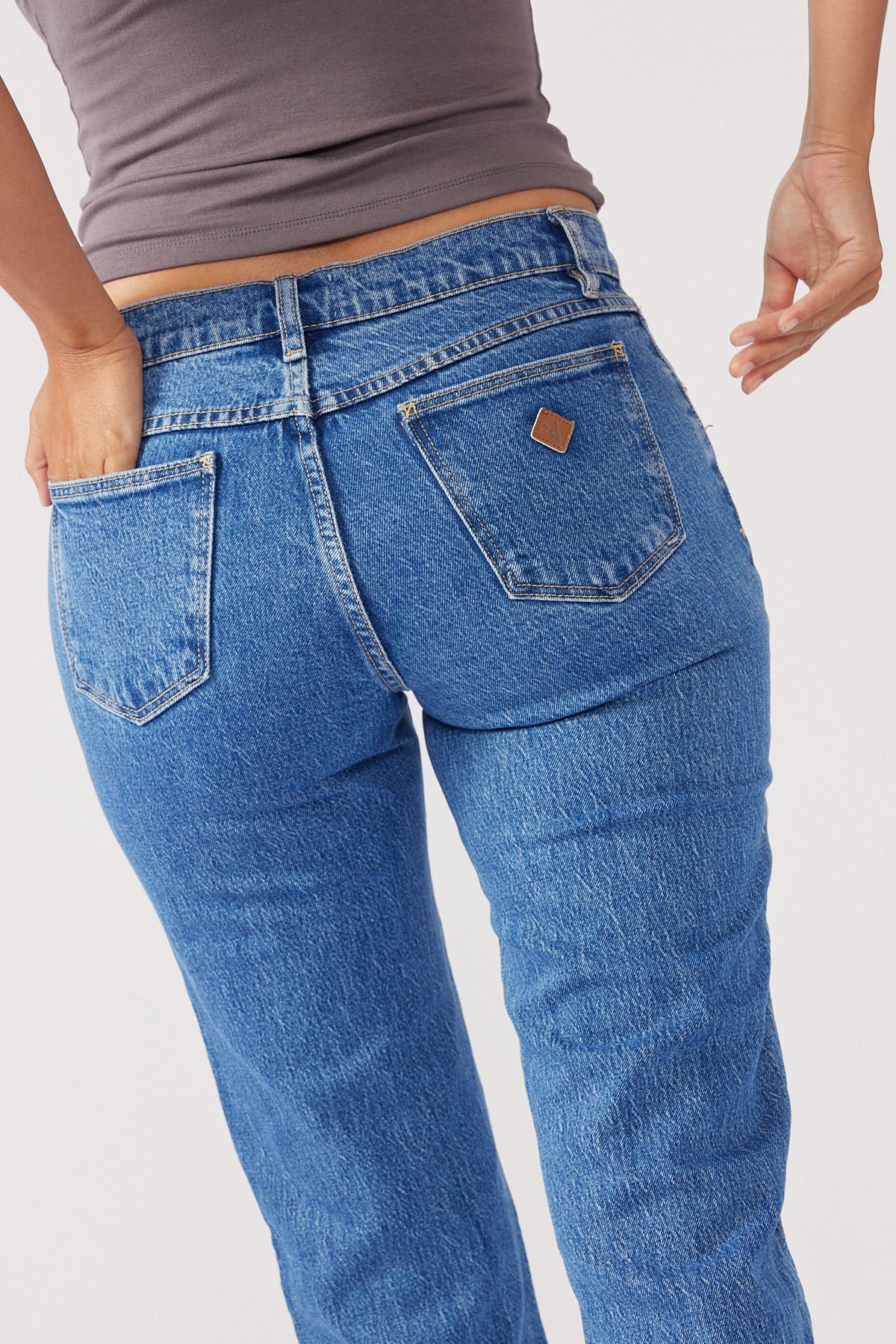 Abrand A 99 Low Straight
