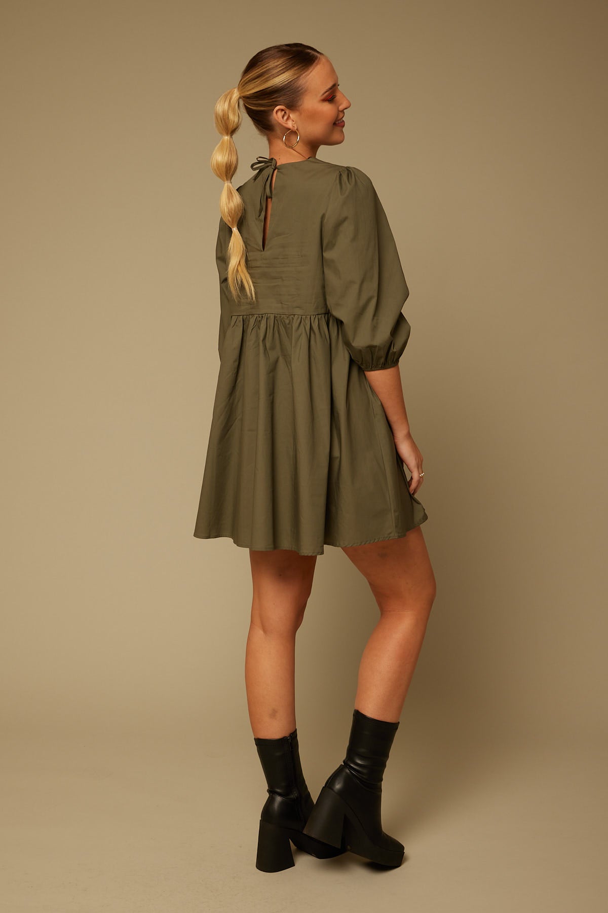 Perfect Stranger Poplin Long Sleeve Mini Dress Khaki
