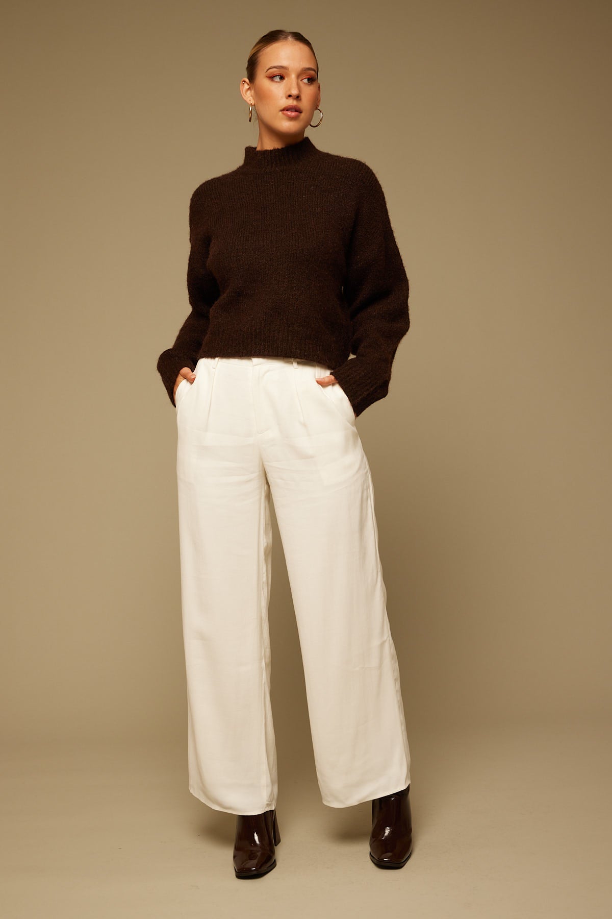 Perfect Stranger Ollie Mid Rise Tailored Pant White