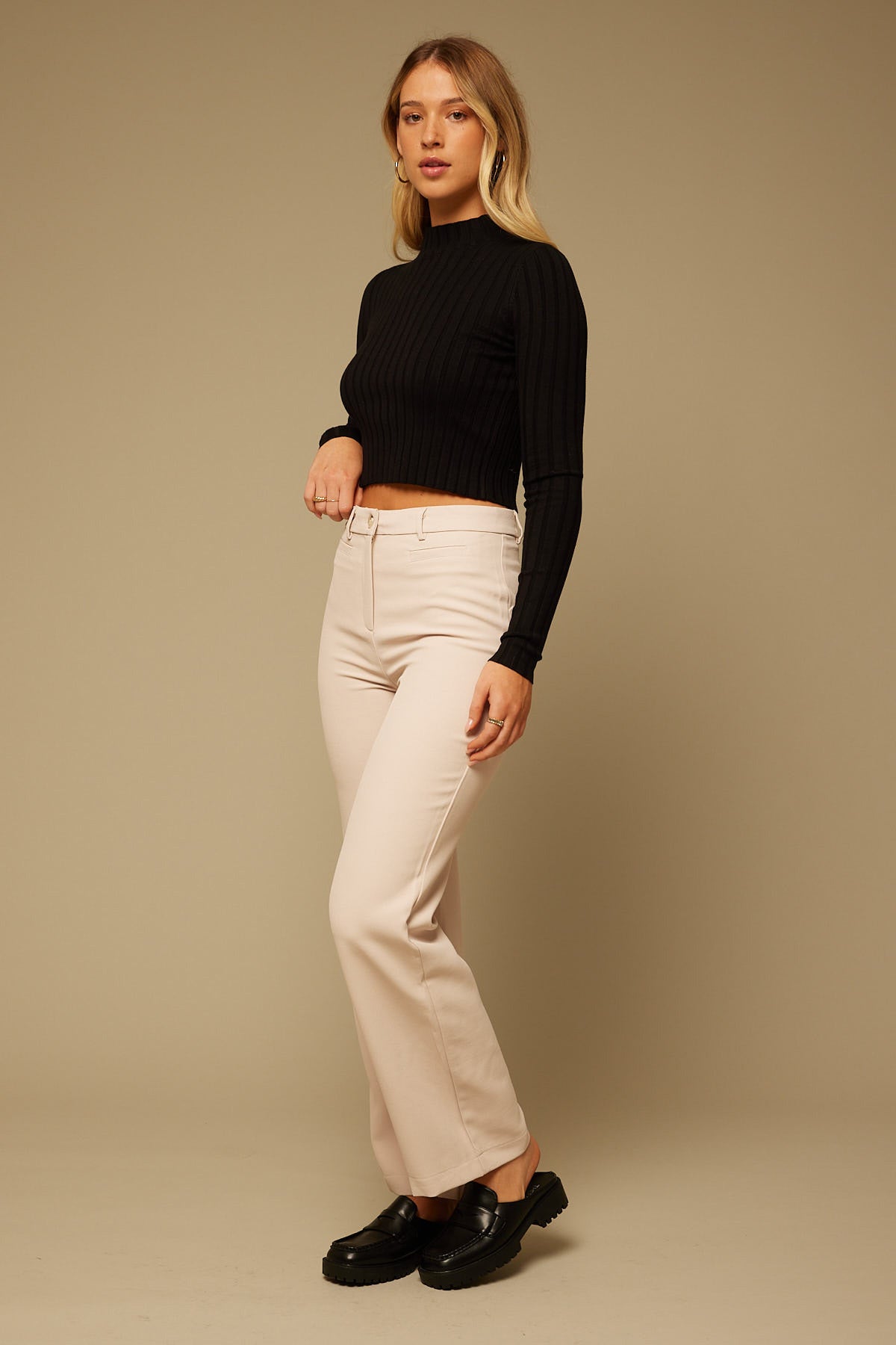 Perfect Stranger Remi Tailored pant Taupe