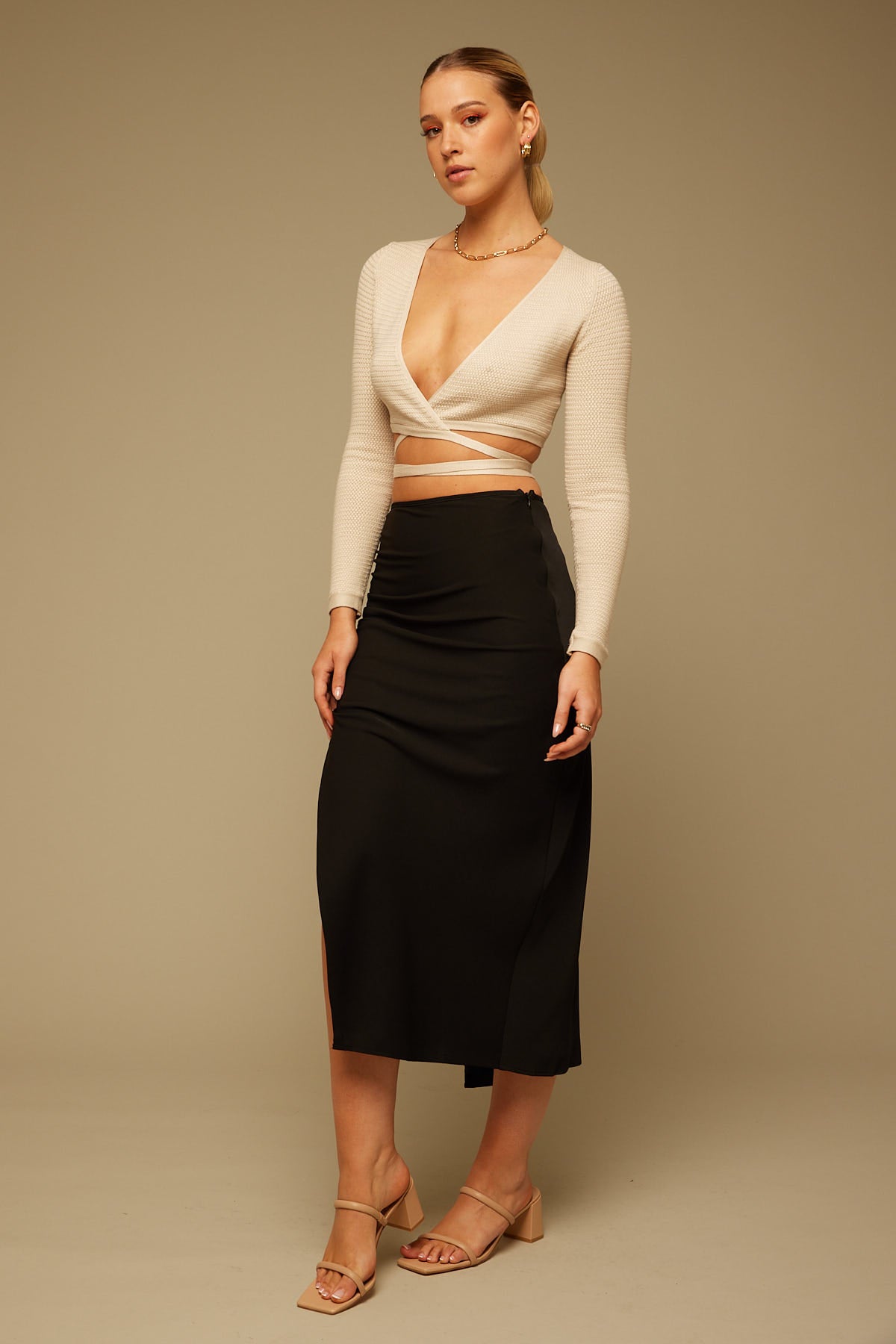 Perfect Stranger Rouched Side Midi Skirt Black