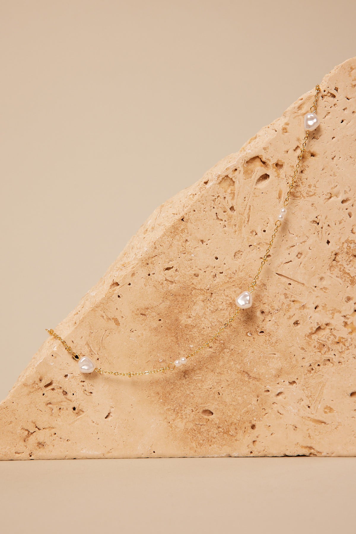 Perfect Stranger Scattered Pearl Necklace 18K Gold Plated