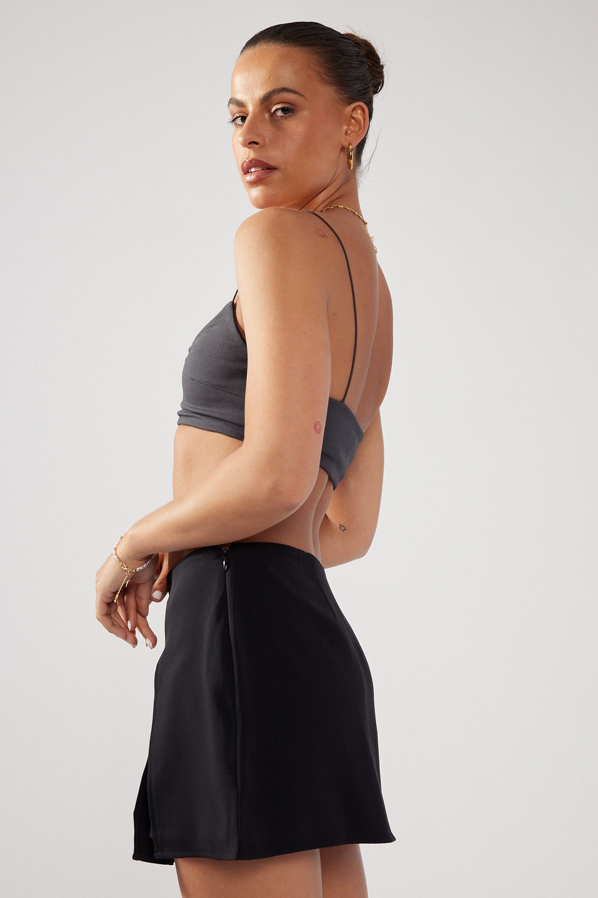 Perfect Stranger Tropez Mid Rise Skort Black