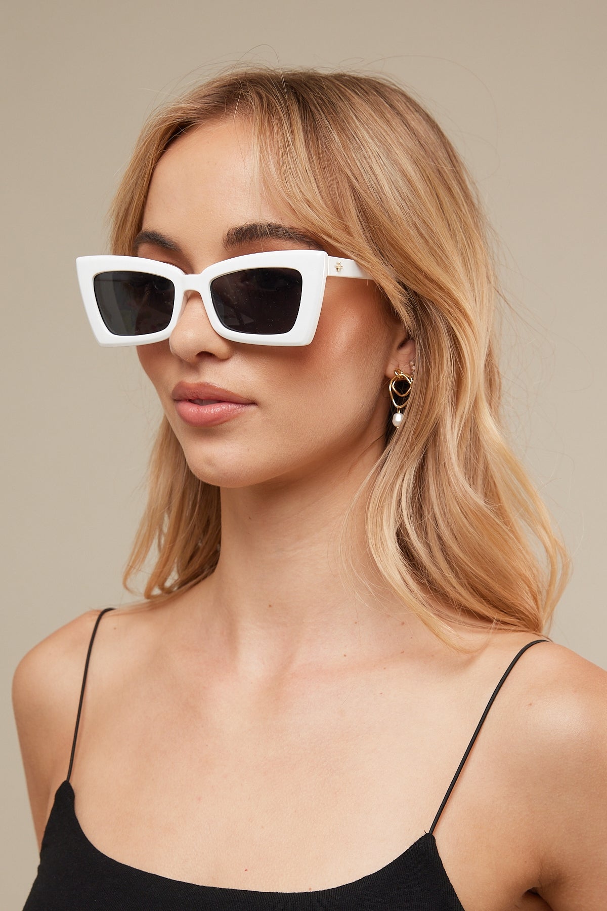 Peta + Jain Gemini White