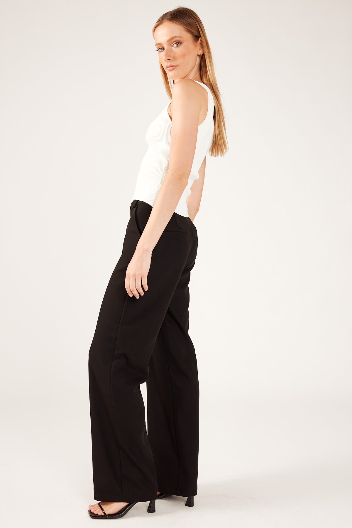 Perfect Stranger Faye High Rise Tailored Pant Black