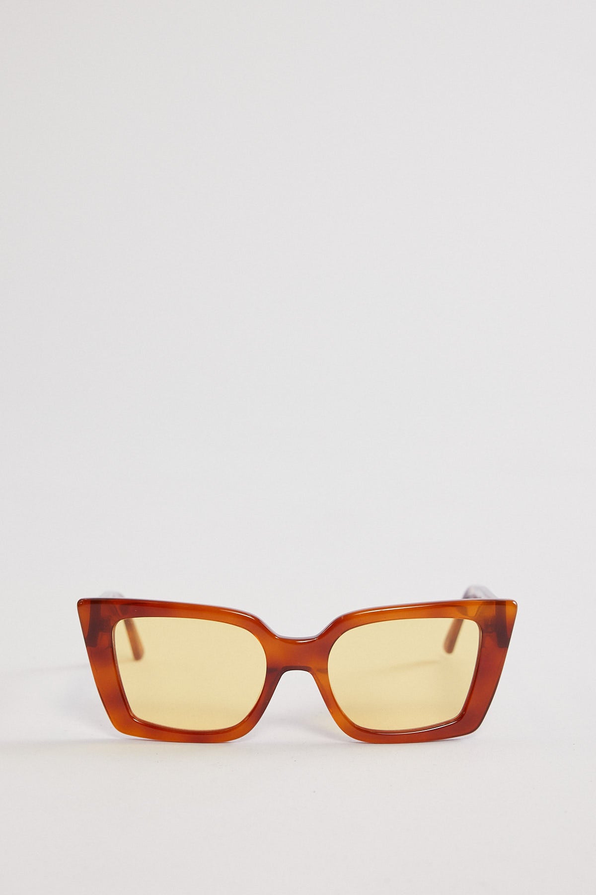 Lu Goldie Lucia Chestnut