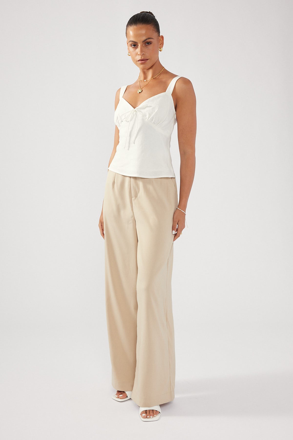 Perfect Stranger Modern Muse Linen Cami White