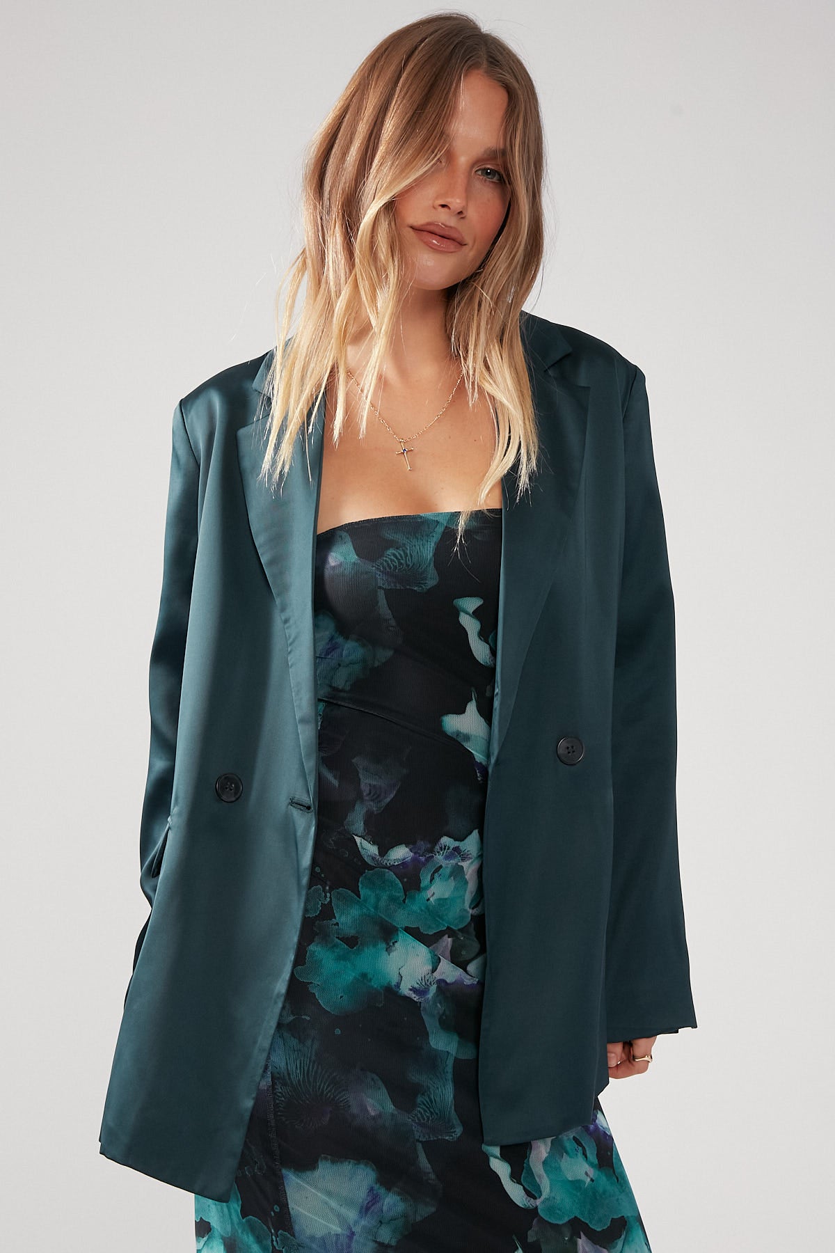 Perfect Stranger Satin Blazer Green