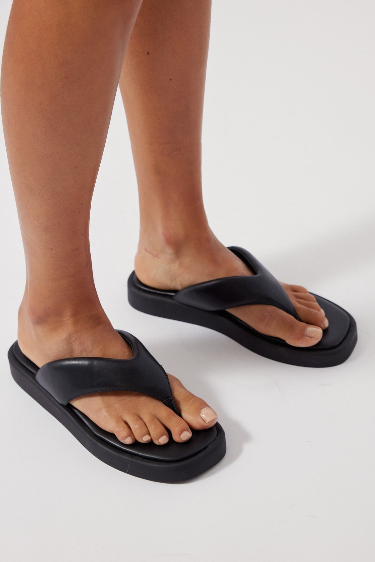 Therapy Pace Black