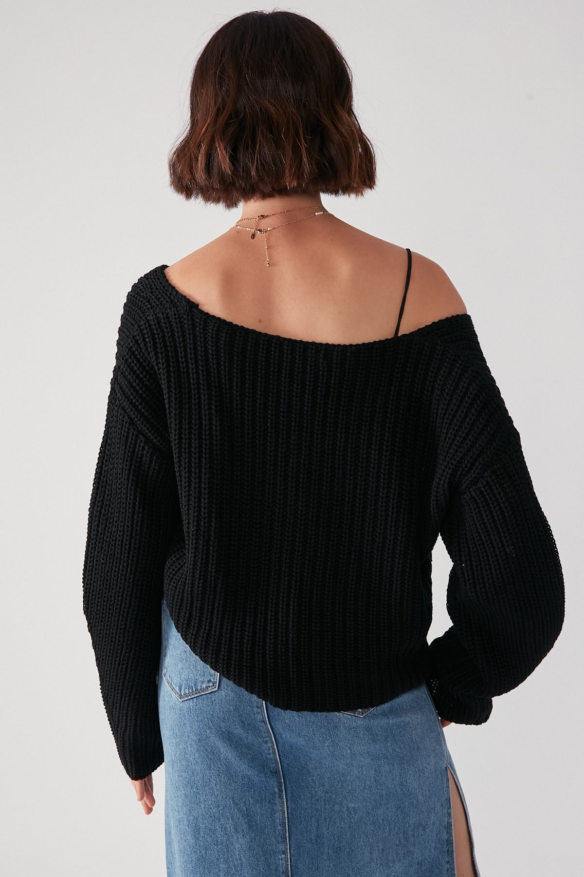 Perfect Stranger V-Neck Slouch Jumper Black