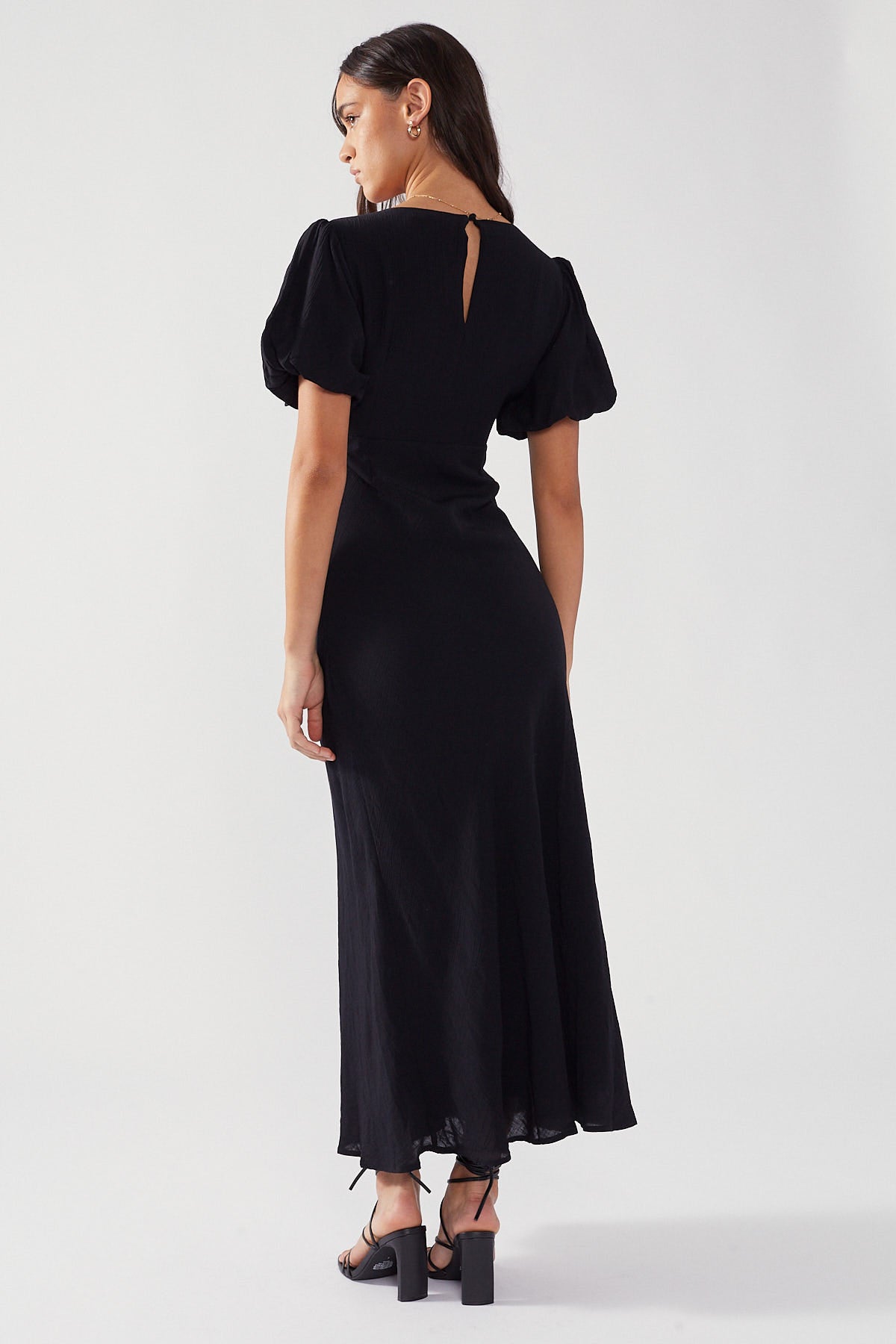 Perfect Stranger Lakeside Midi Dress Black