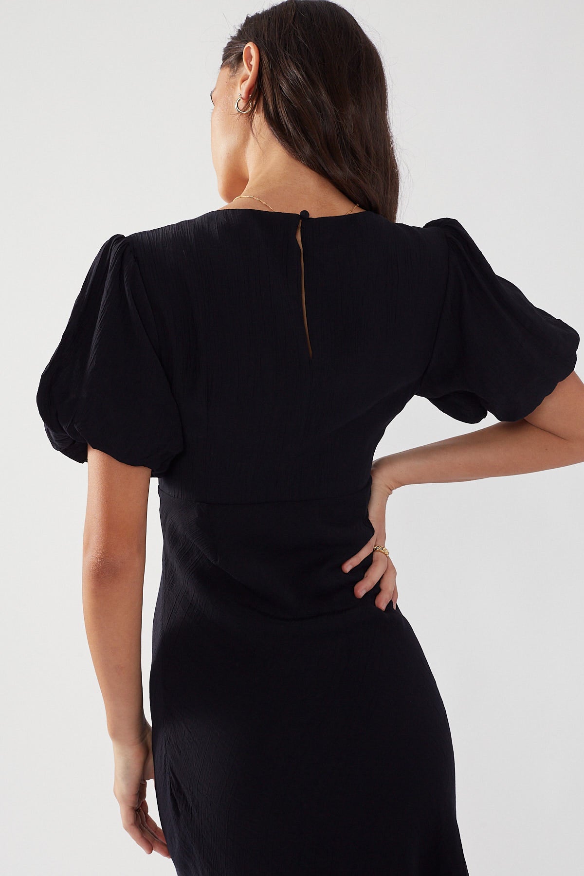 Perfect Stranger Lakeside Midi Dress Black
