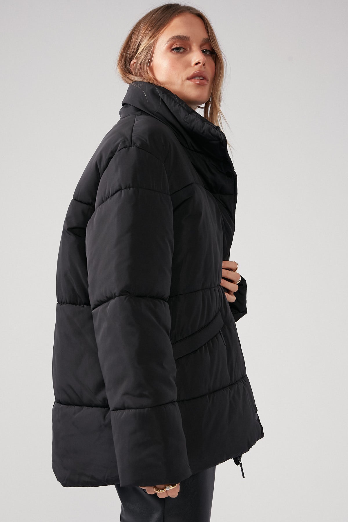 Perfect Stranger Chaser Recycled Puffer Jacket Black