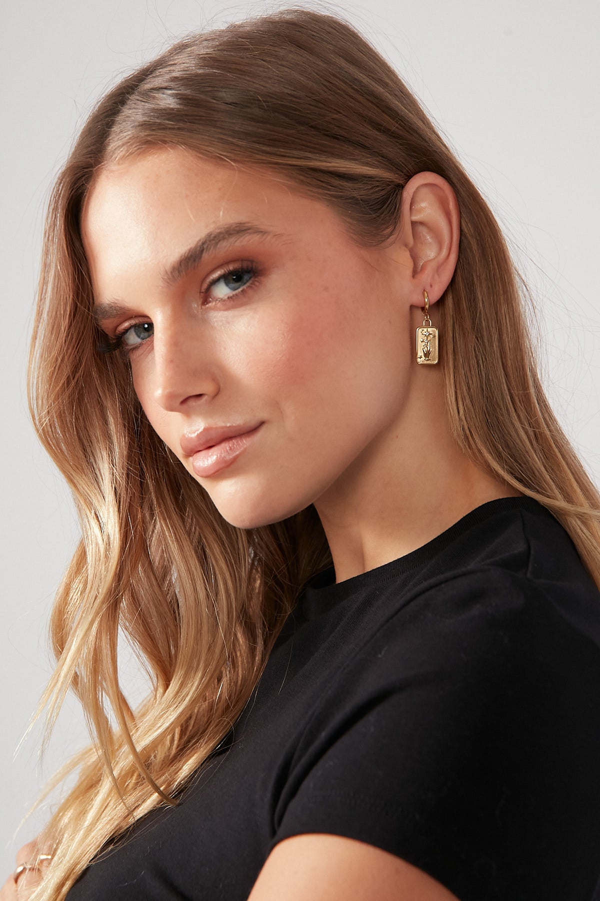 Perfect Stranger Tarot Pendant 18K Earrings 18K Gold Plated