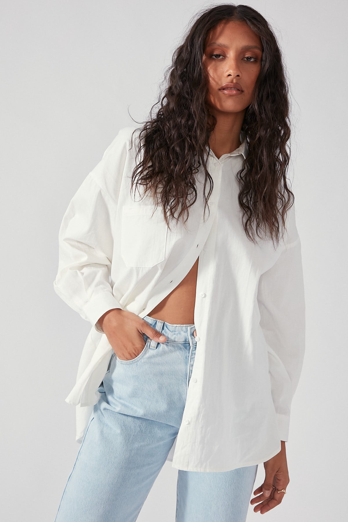 Perfect Stranger Everyday Oversized Staple Shirt White