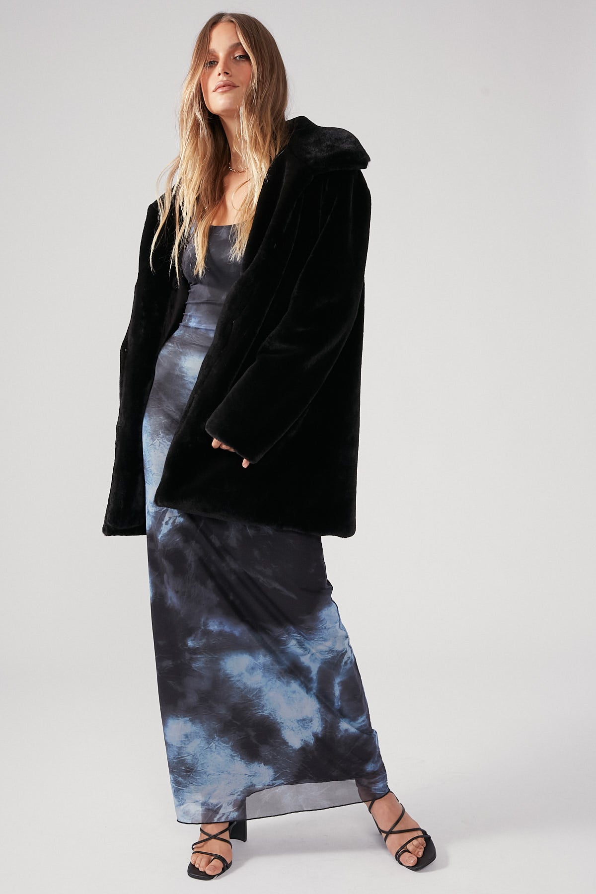 Perfect Stranger Mariah Faux Fur Coat Black