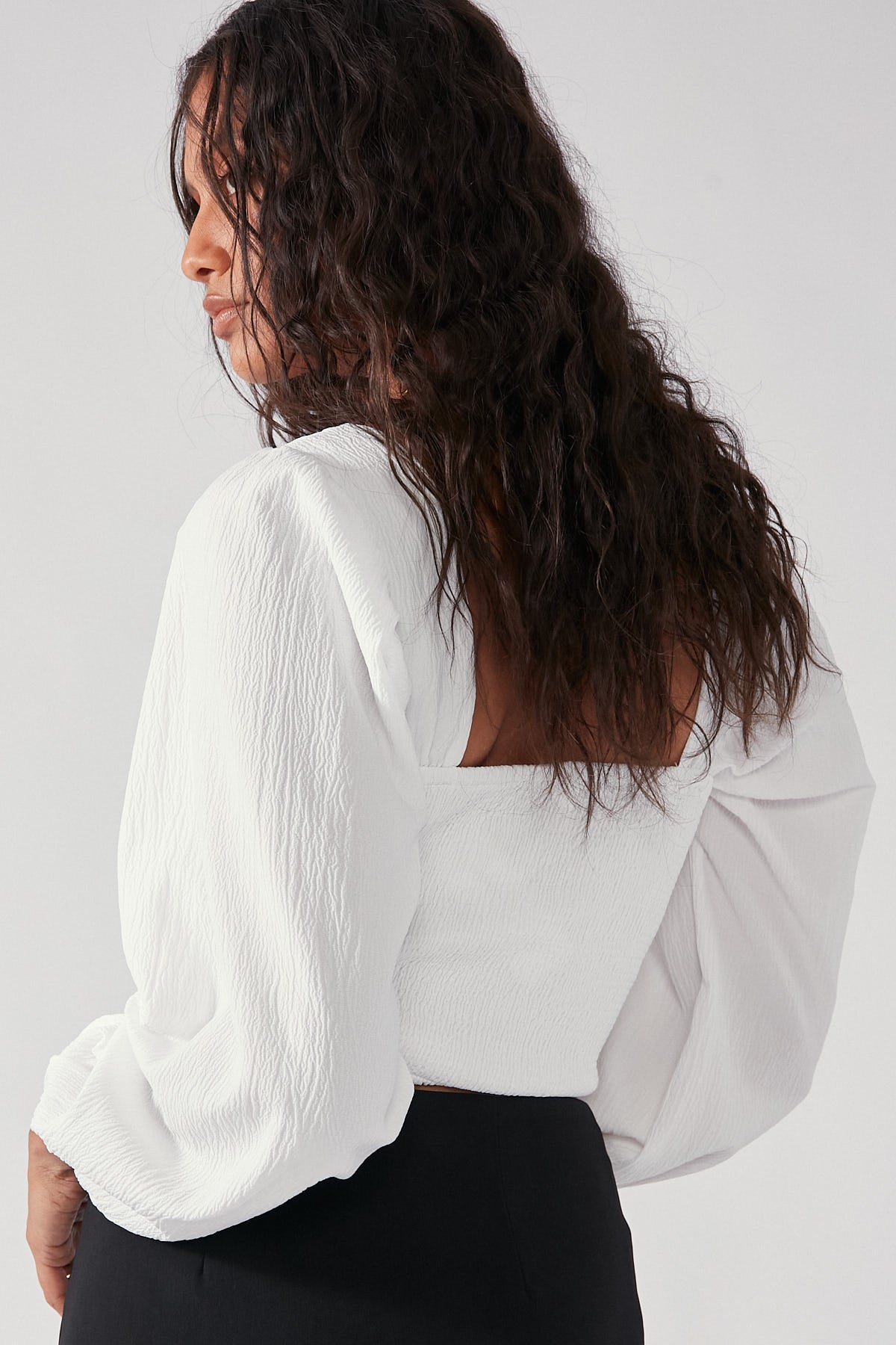 Perfect Stranger Cece Long Sleeve Top White