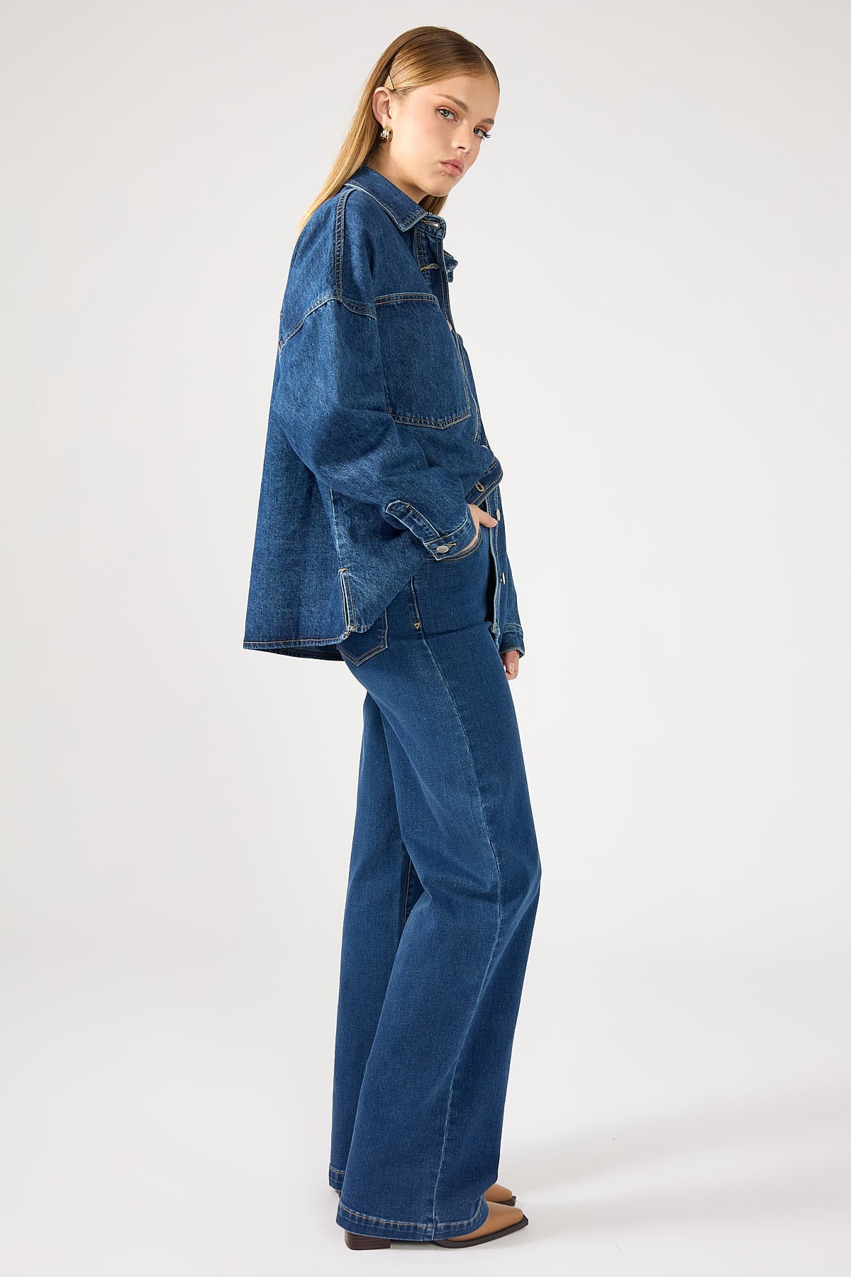 Abrand A 94 High Waisted Wide Jean Ruth