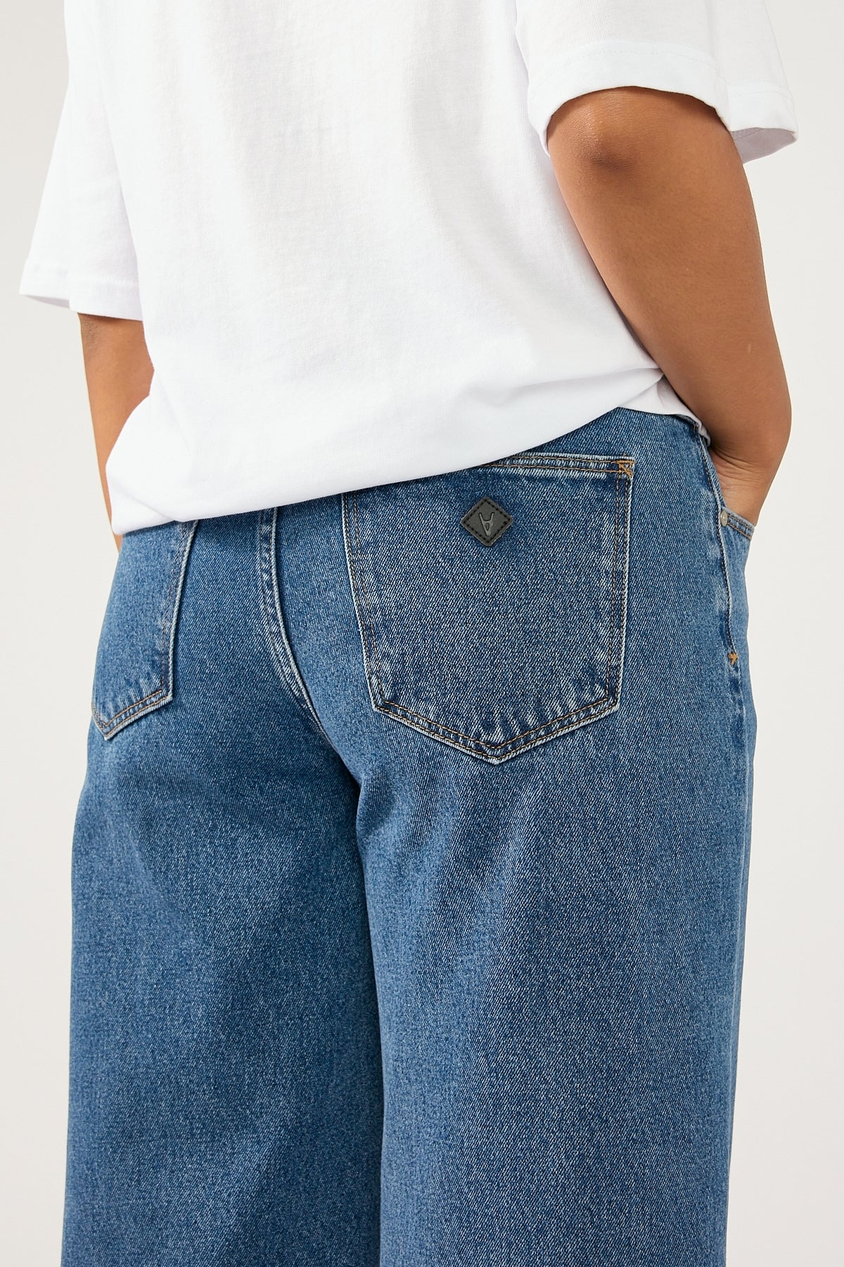 Abrand 95 Mid Rise Baggy Jean Bella