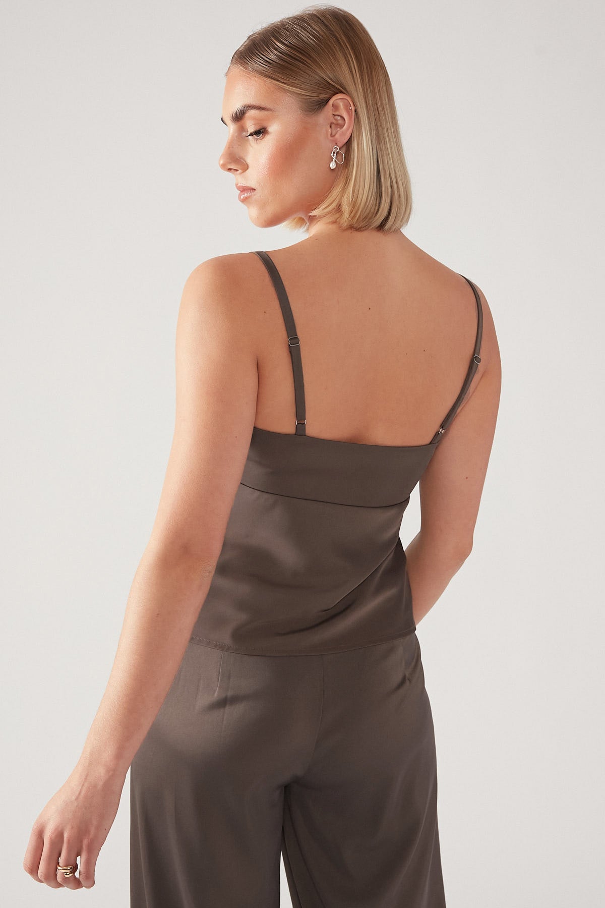 Perfect Stranger Wendy Open Front Cami Top Mushroom