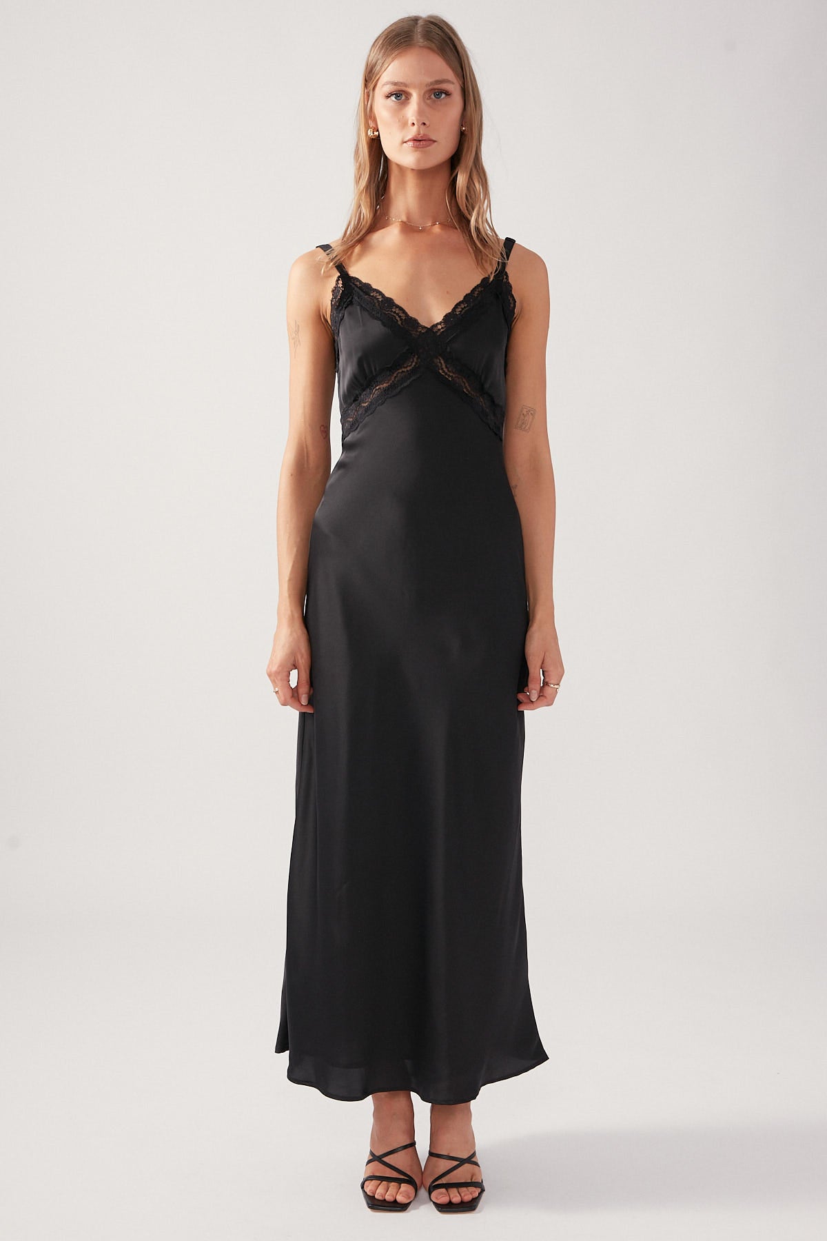 Perfect Stranger Lennie Lace Midi Dress Black