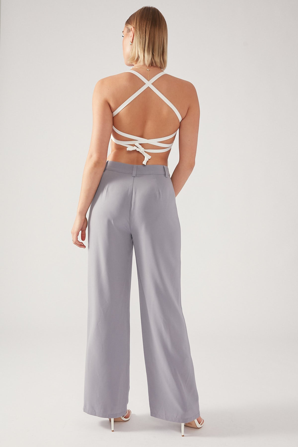 Perfect Stranger Eva Mid Rise Pleat Pant Grey