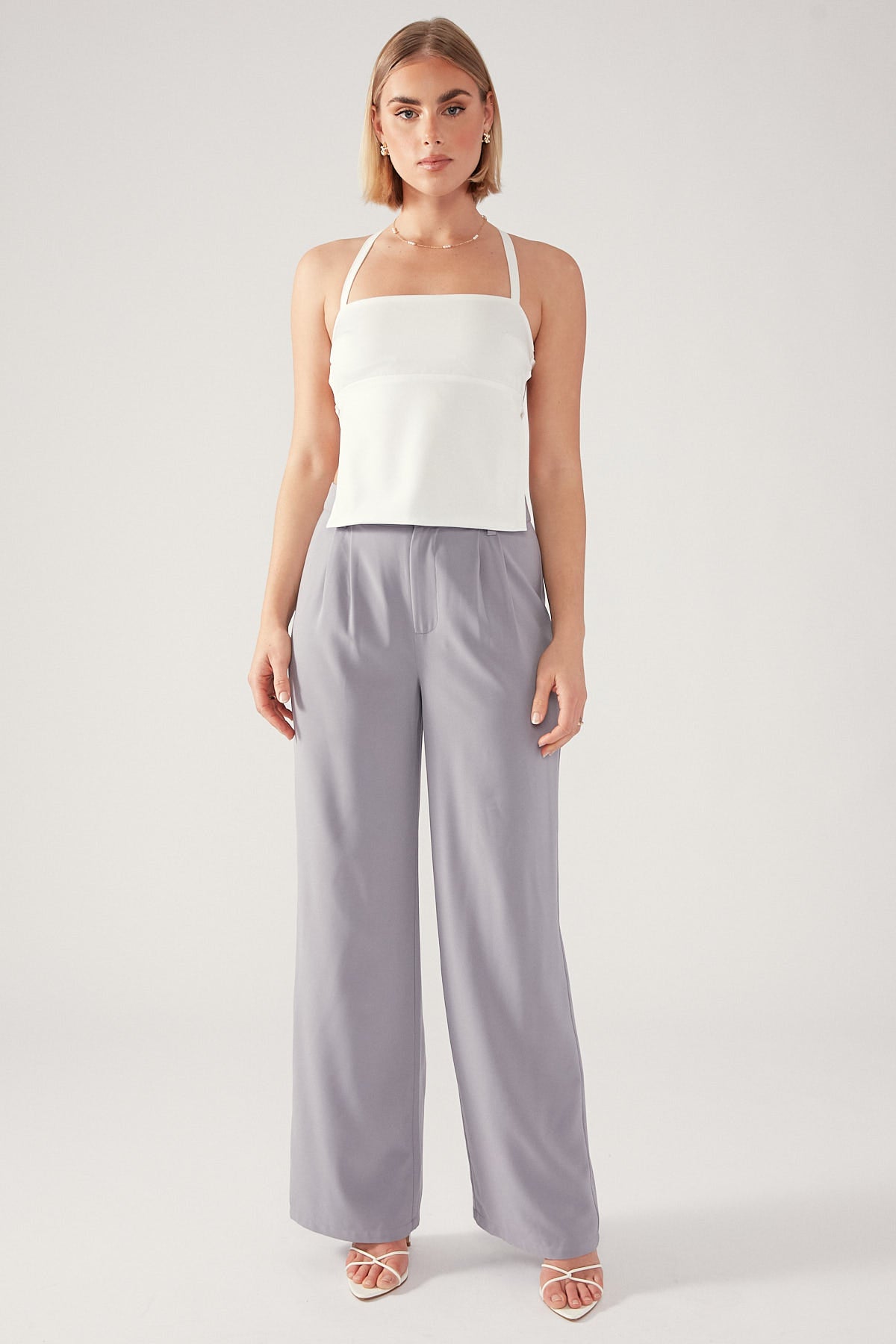 Perfect Stranger Eva Mid Rise Pleat Pant Grey