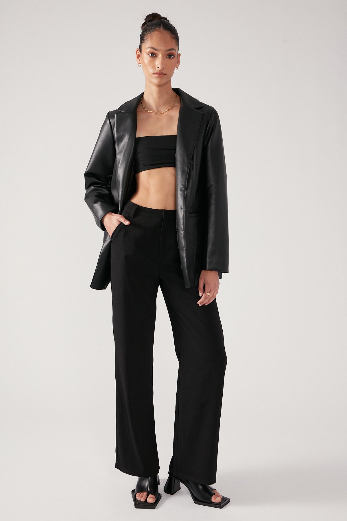 Perfect Stranger Strapless Basic Bandeau Black