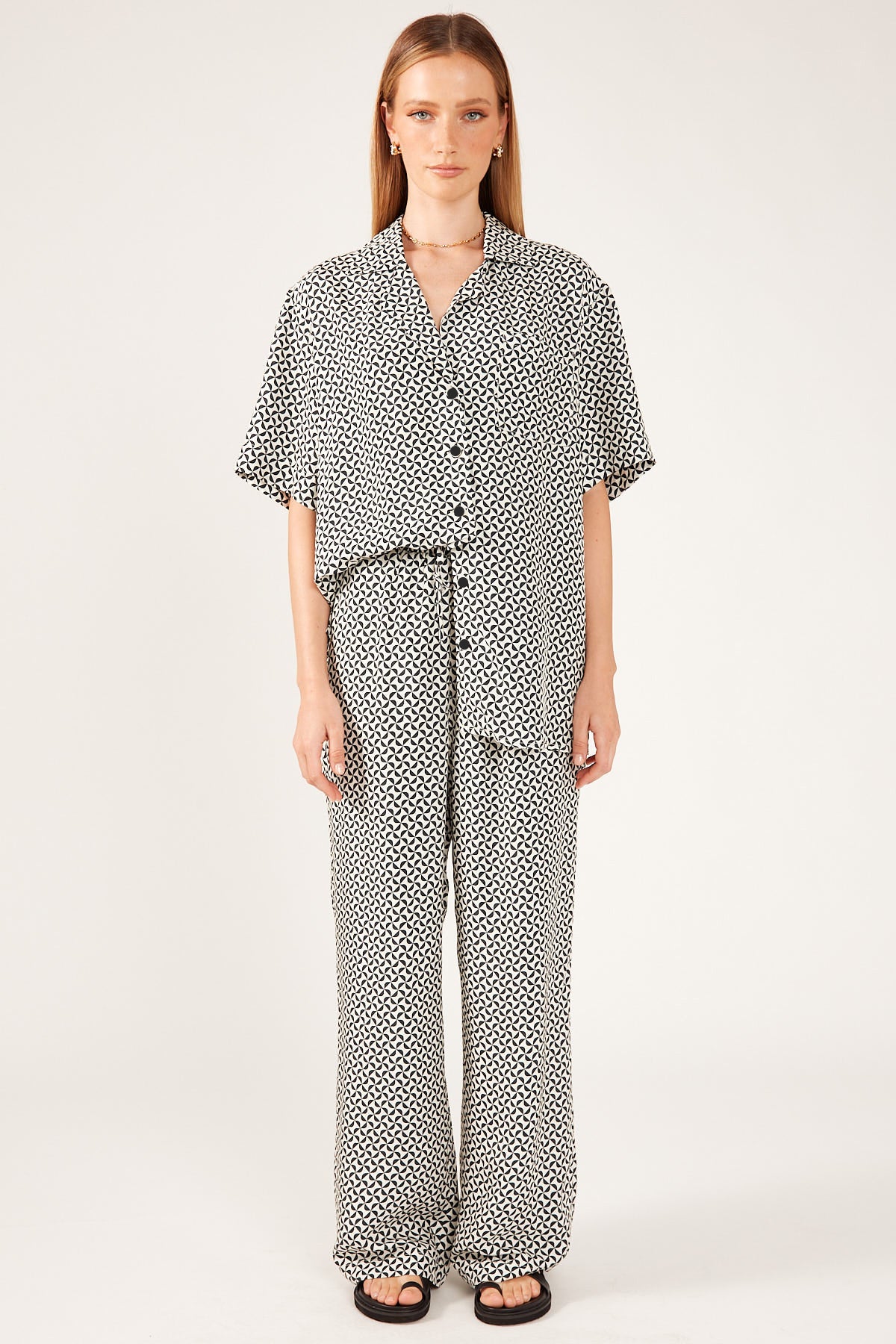 Perfect Stranger GEO PATTERN PANT White Print