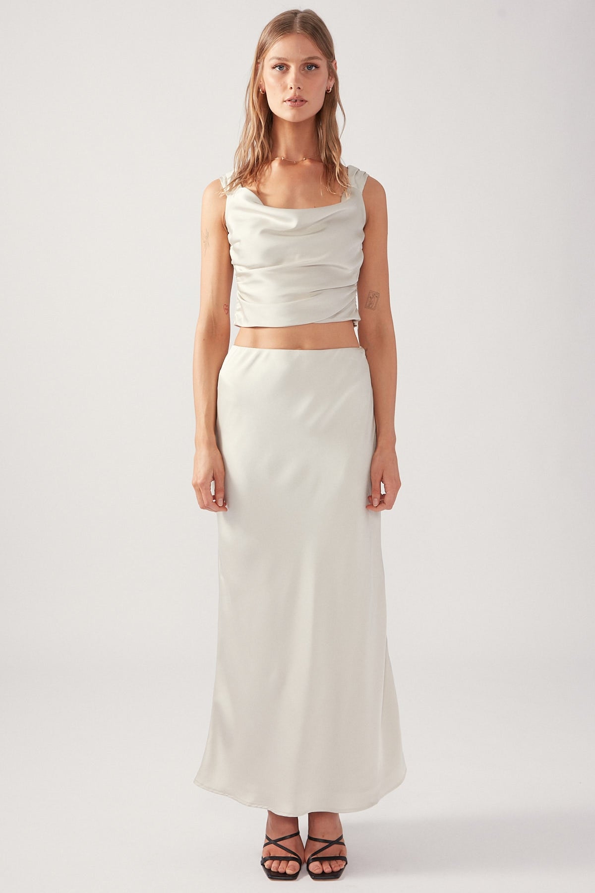Perfect Stranger GLOSSY NIGHTS OPEN BACK TOP Beige