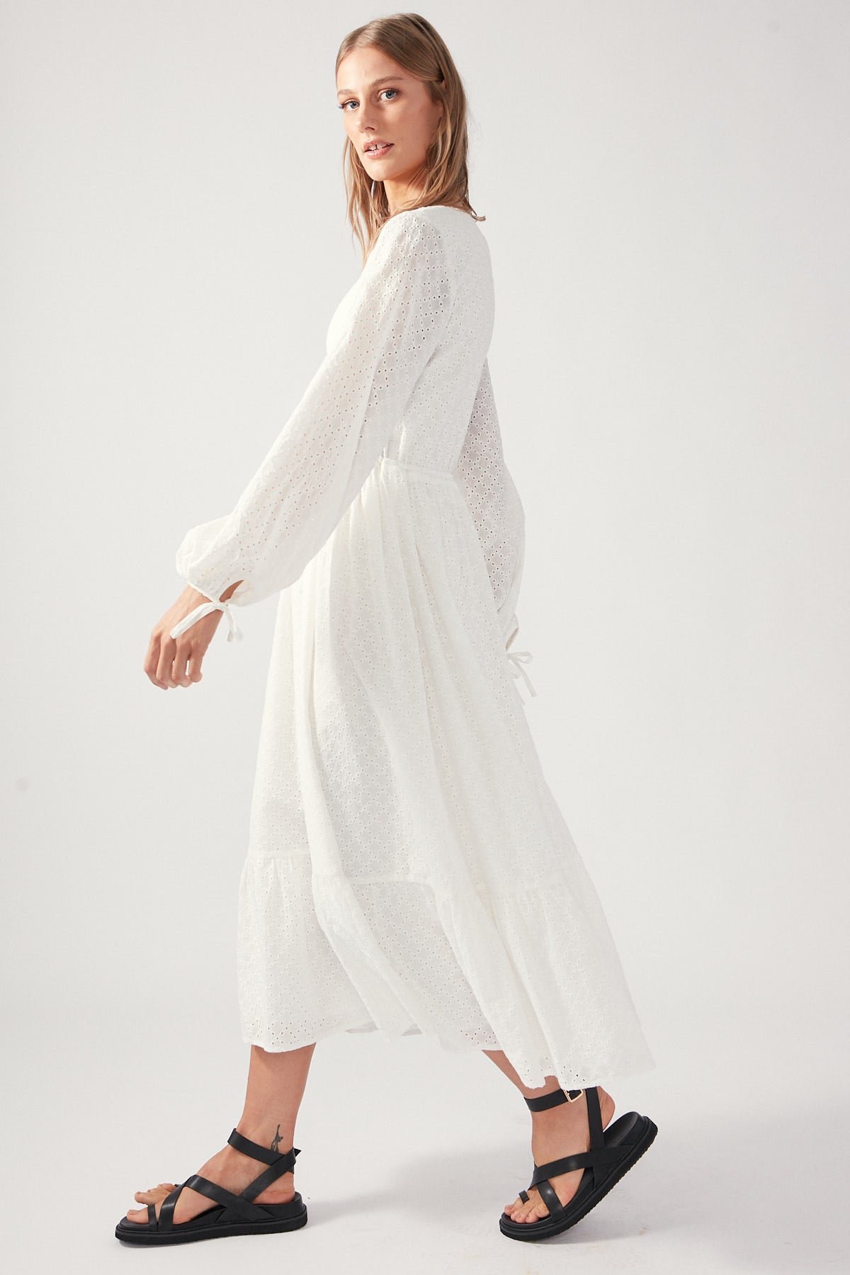 Perfect Stranger Louise Long Sleeve Broderie Dress White