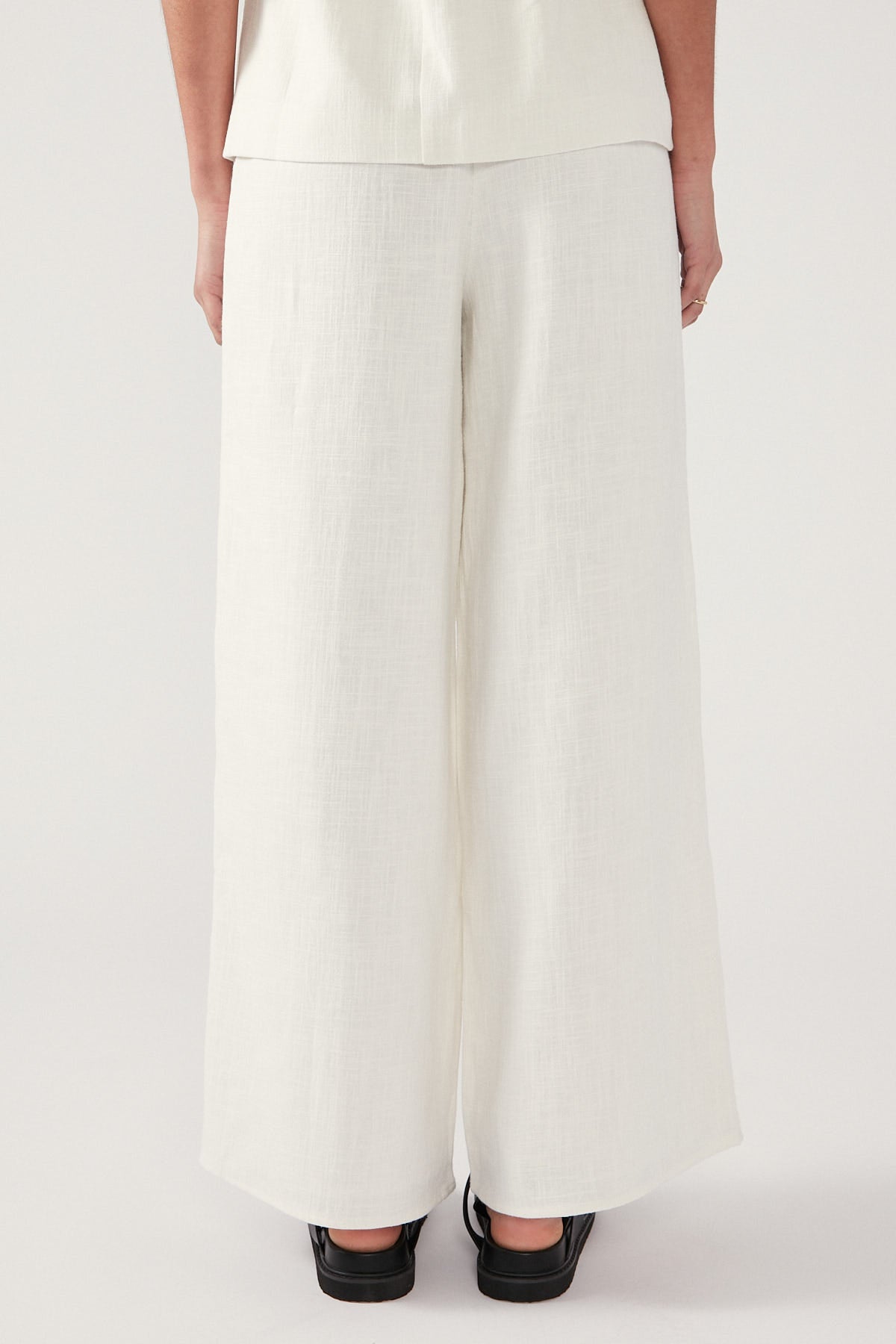 Perfect Stranger Menorca Linen Blend Wide Leg Pant White