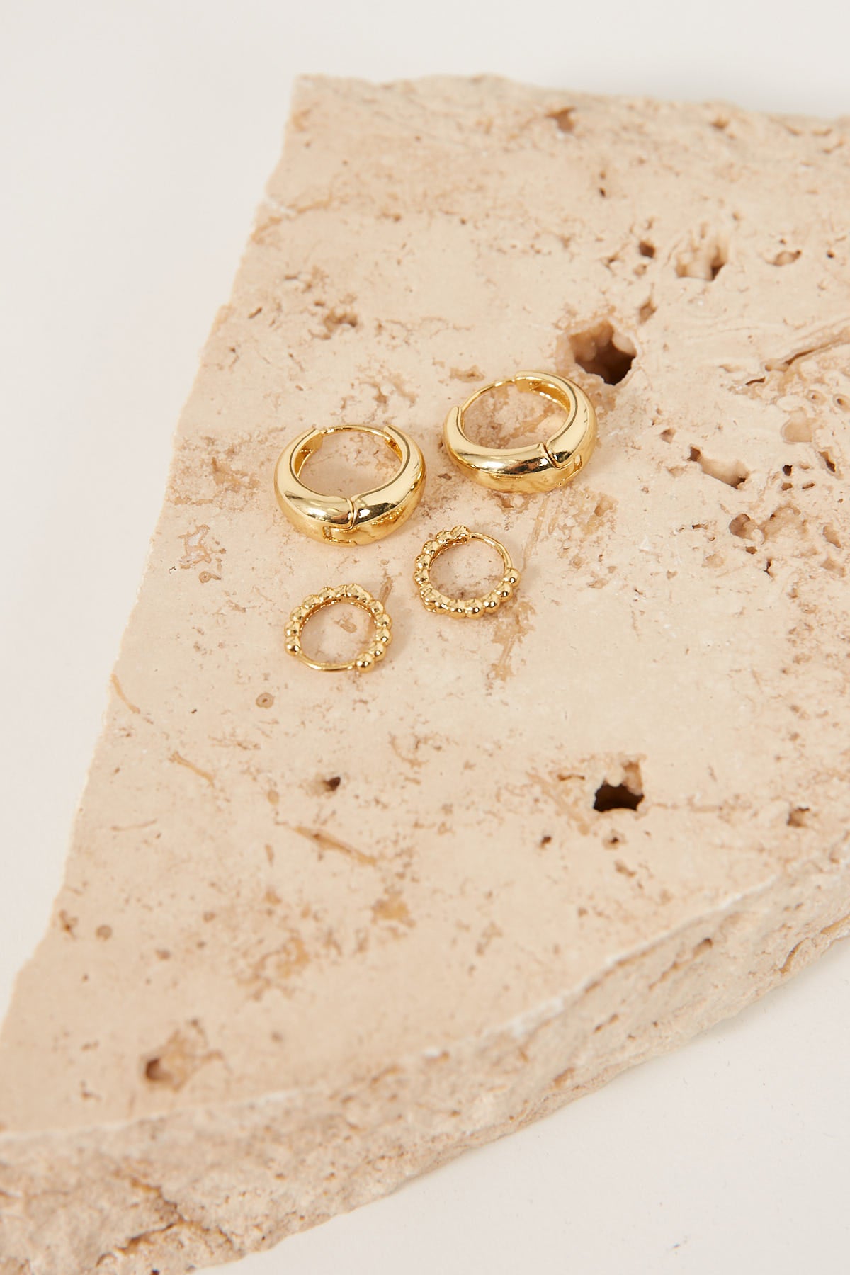 Perfect Stranger Refresh Huggie Earring 2 Pack 18K Gold Plated