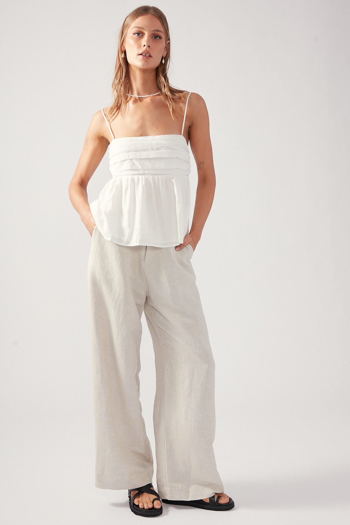 Perfect Stranger TAILORED LINEN PANT Oatmeal