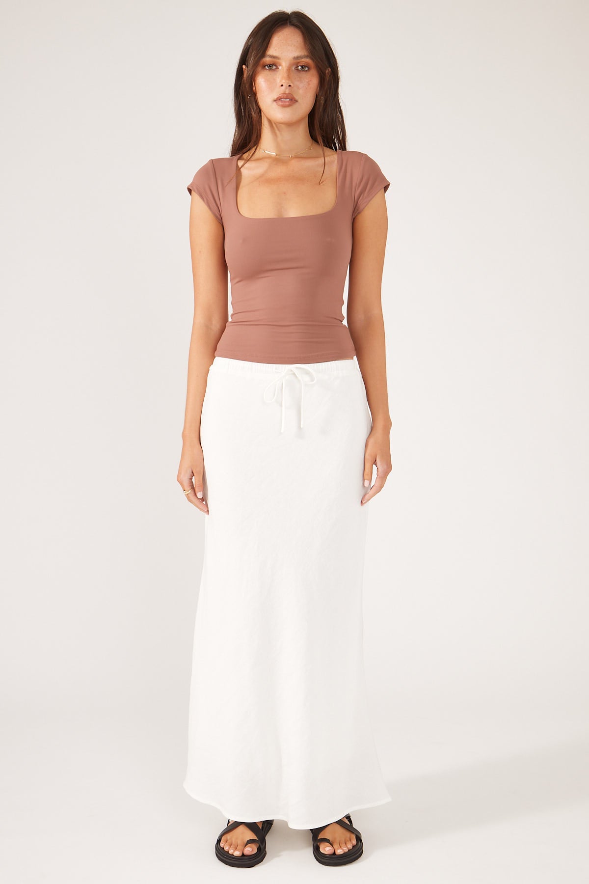Perfect Stranger Scoop Neck Cap Sleeve Tee Caramel