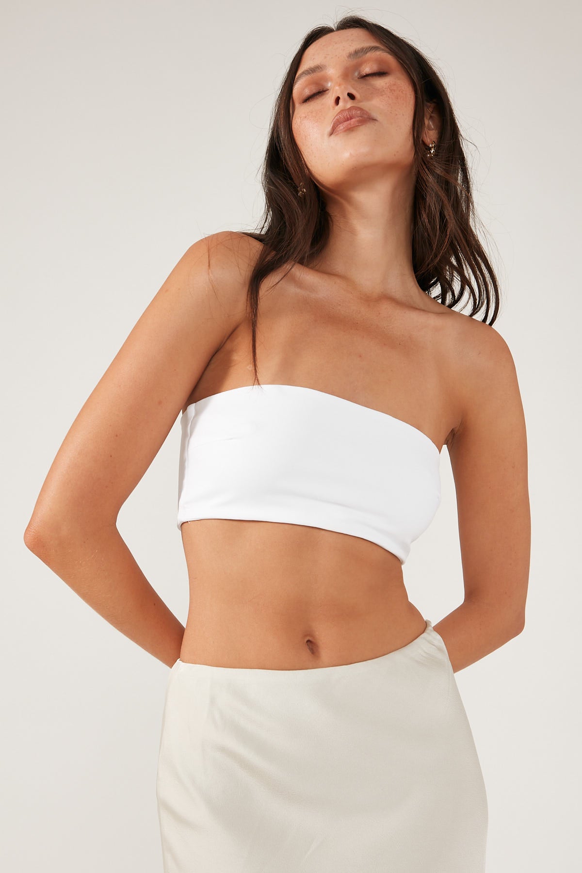 Perfect Stranger Strapless Basic Bandeau White